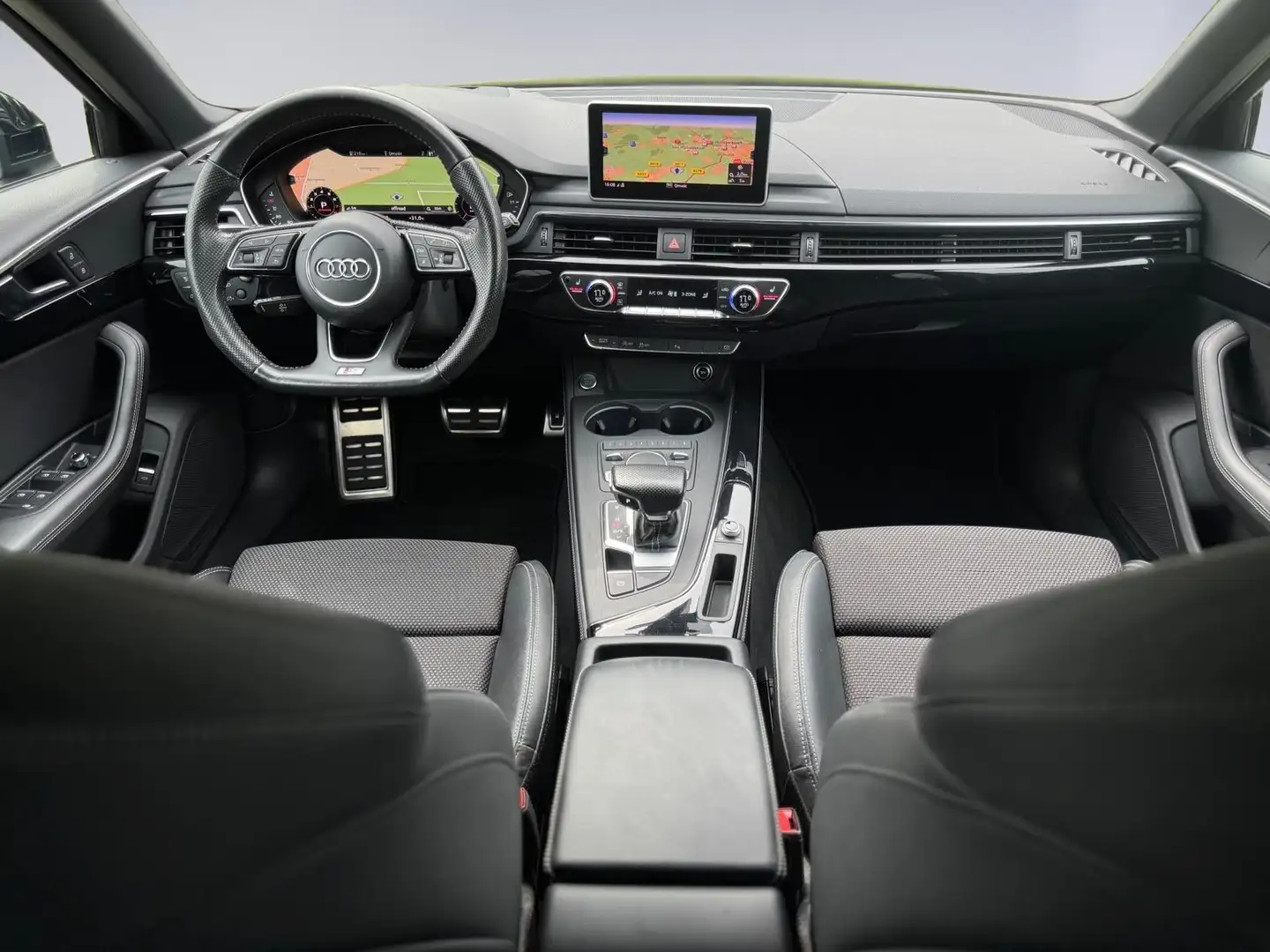 Audi A4 Avant 2.0 TFSI 252 pk MHEV Sport S line black edit Zwart - 2