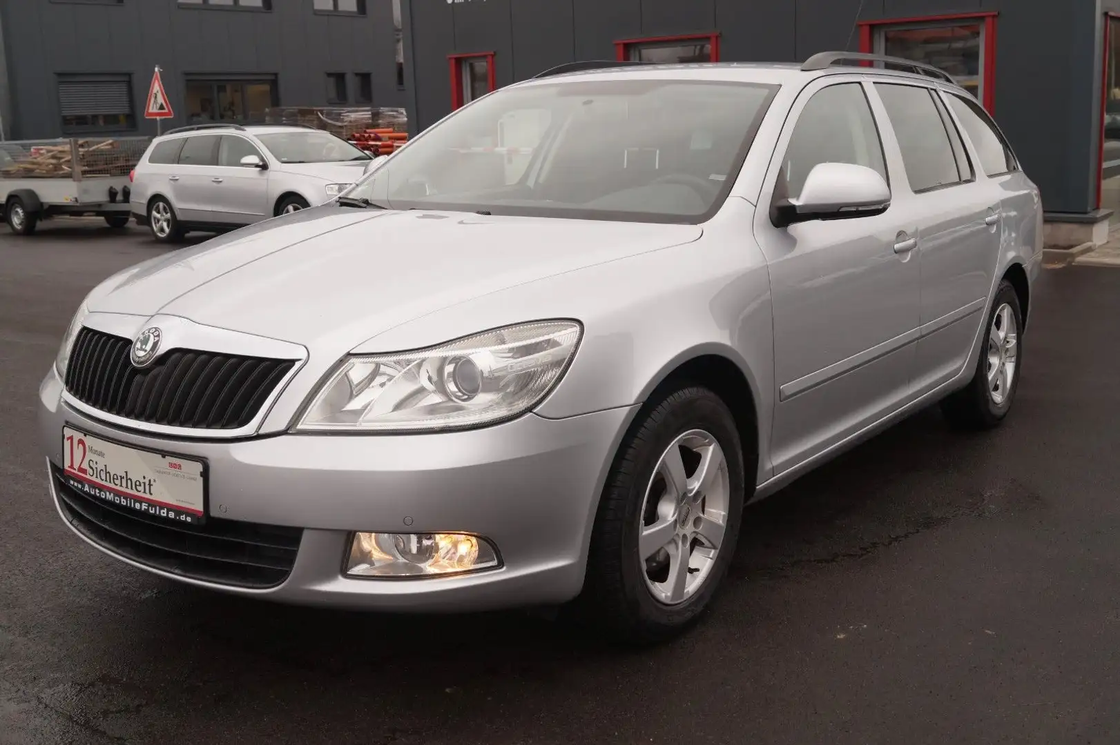Skoda Octavia Combi Ambiente Automatik Argent - 1