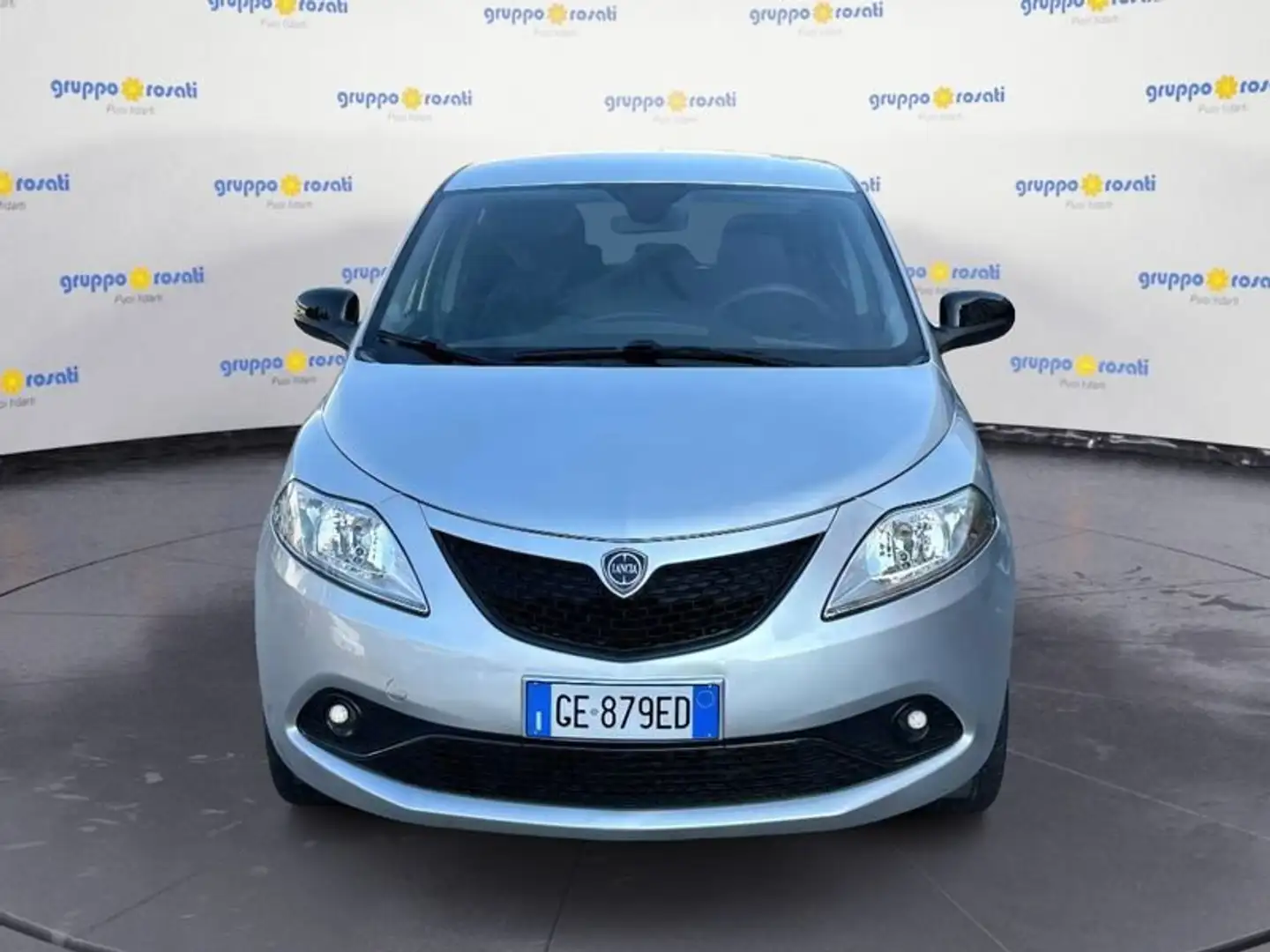 Lancia Ypsilon 3ª serie 1.0 FireFly 5 porte S&S Hybrid Gold Argento - 2