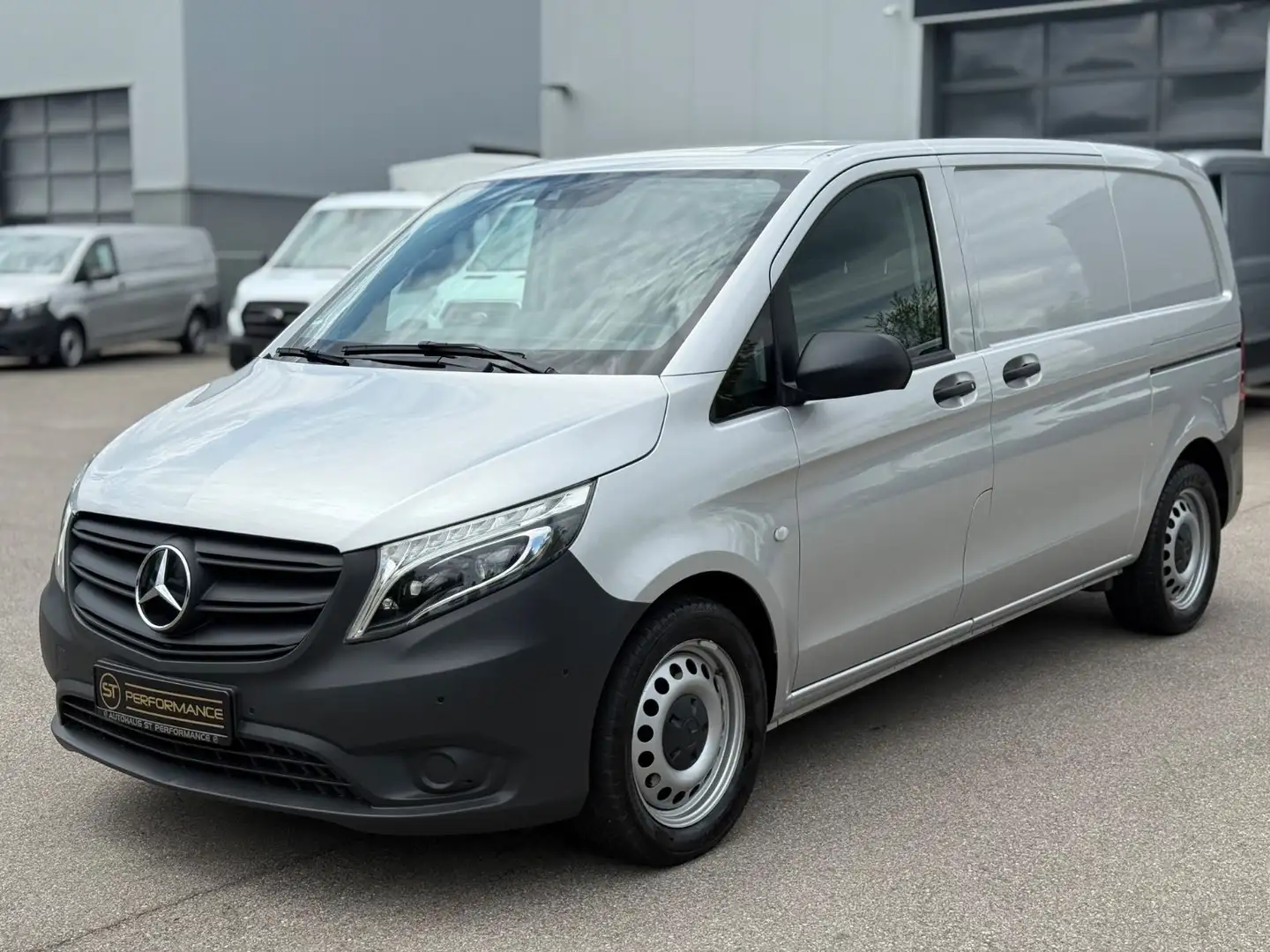 Mercedes-Benz Vito 114 CDI Kompakt AUT LED NAVI KAMERA SORTIMO Silber - 1