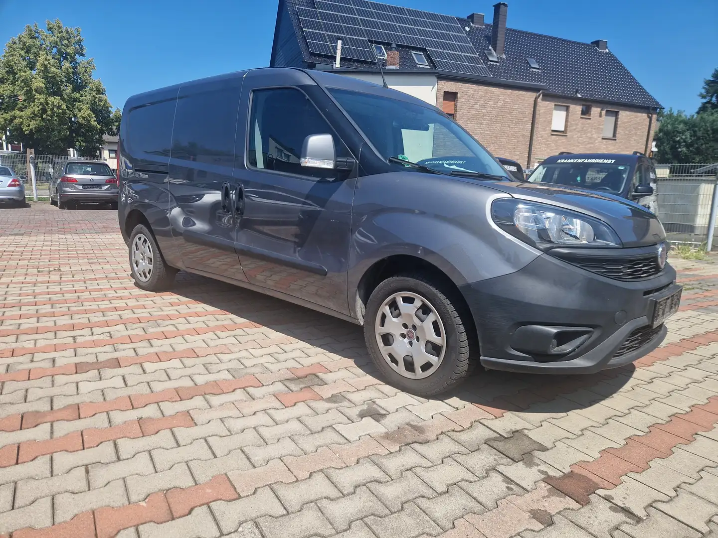 Fiat Doblo Maxi Grijs - 2