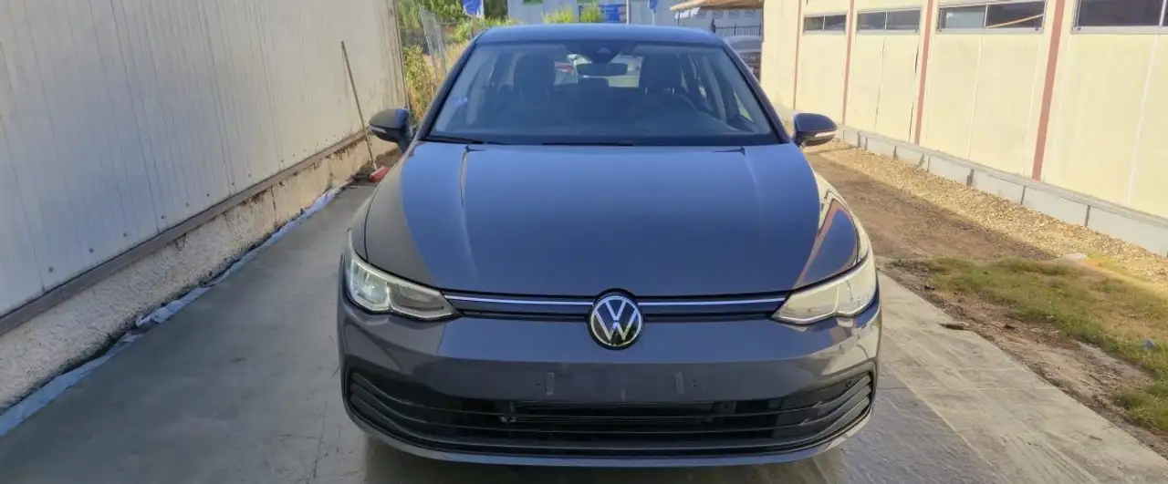 Volkswagen Golf Standard Model — photo 2