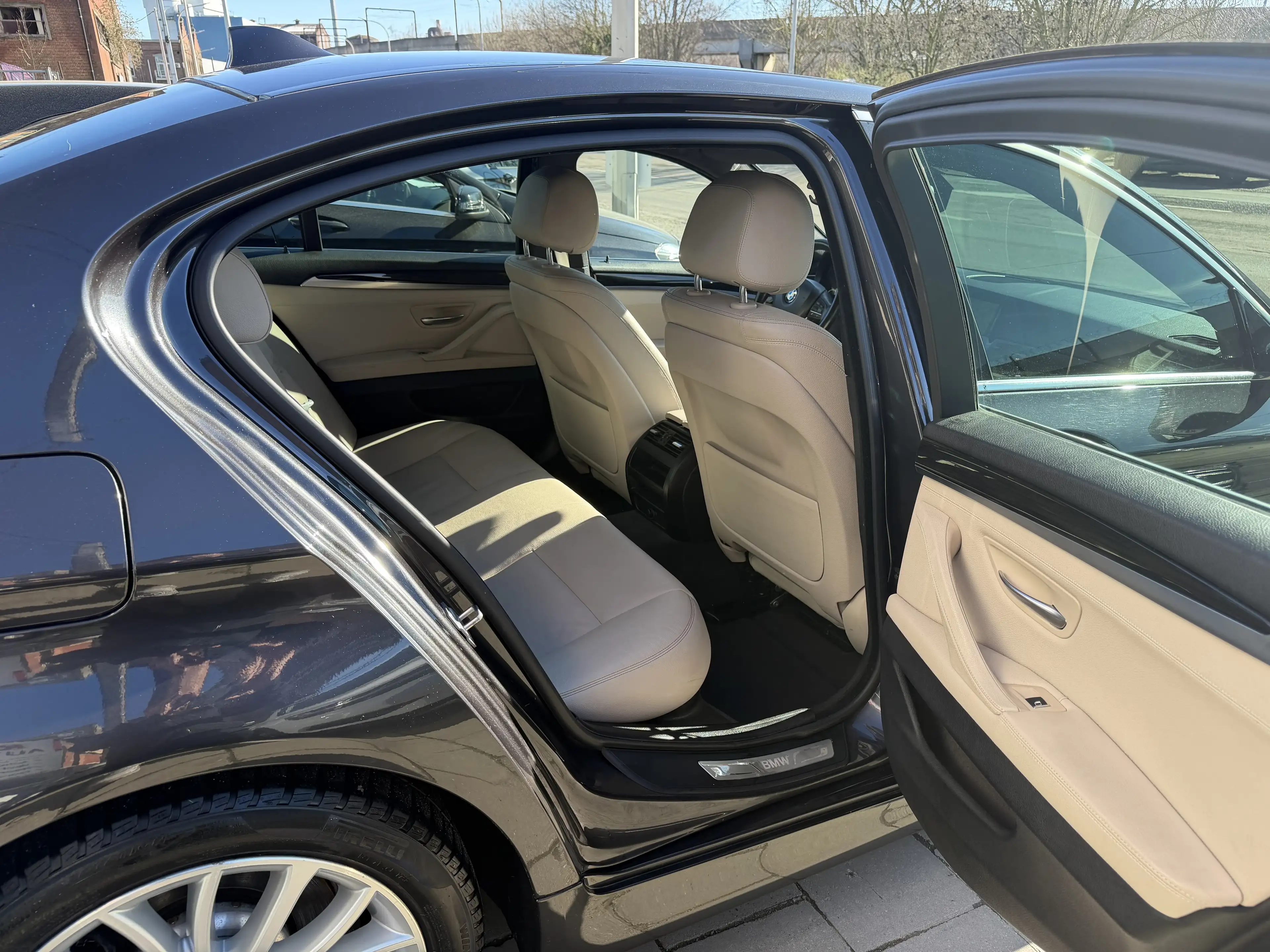 BMW 518 DA/196.162KM/BOITE AUTO/CUIR/XENON/EURO 6B — photo 7