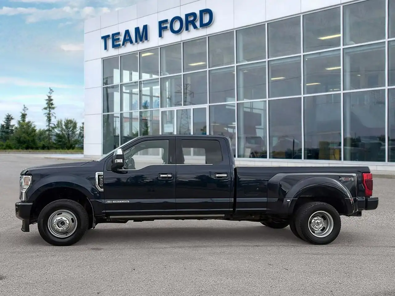 Ford F 350 photo Ford F 350