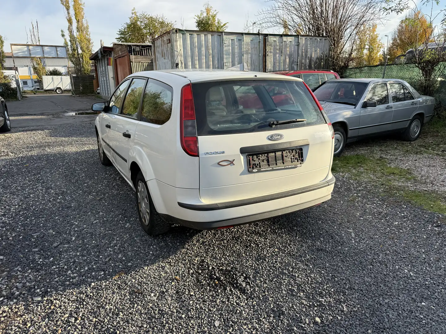 Ford Focus Trend Weiß - 2