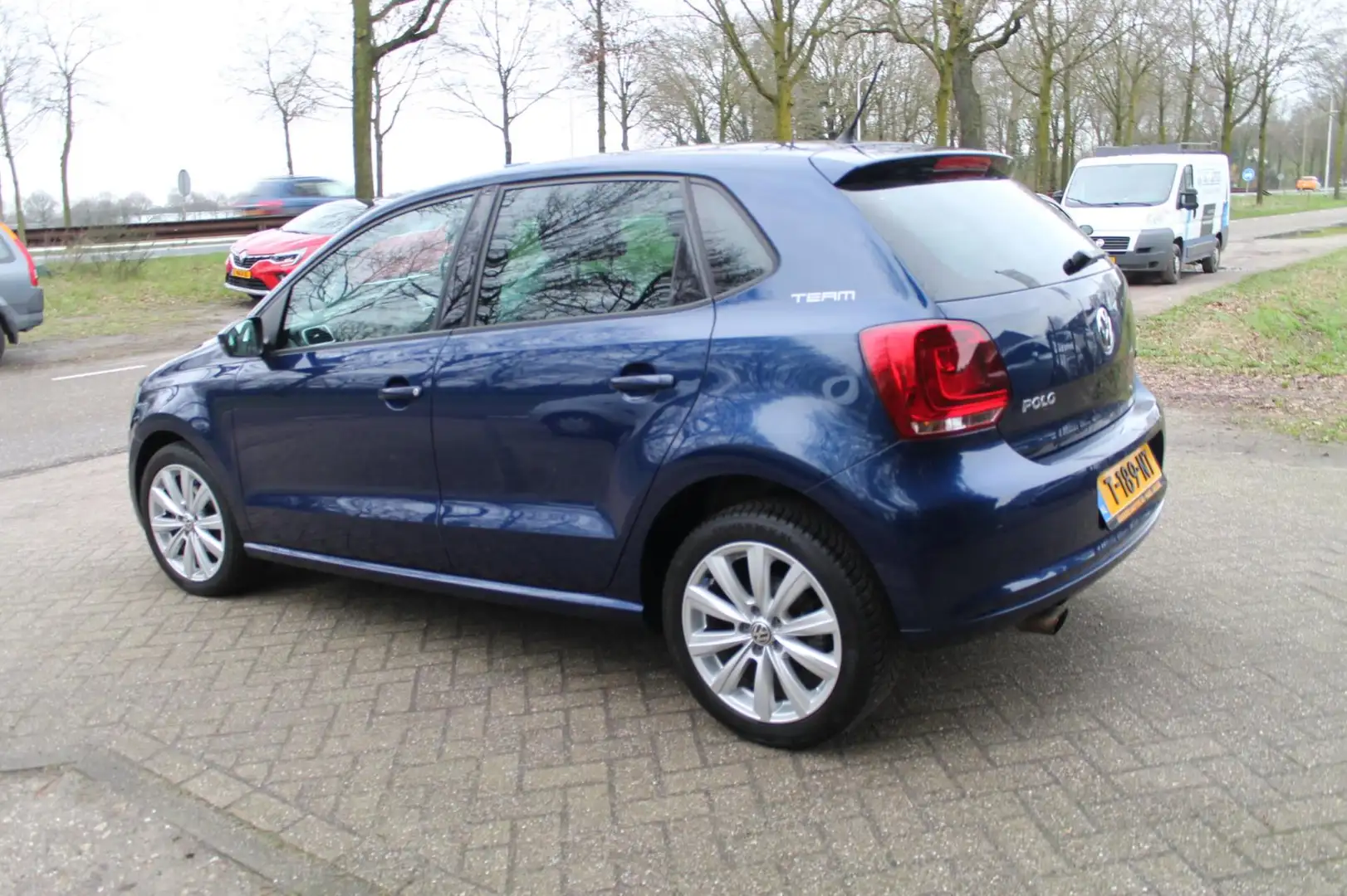 Volkswagen Polo 1.2 TSI Highline,Automaat, Clima,Stoelverw, Pdc Blauw - 2