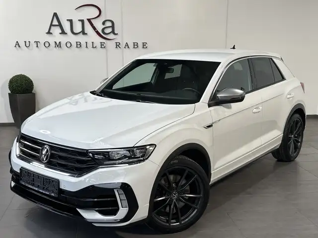 Volkswagen T-Roc view 2