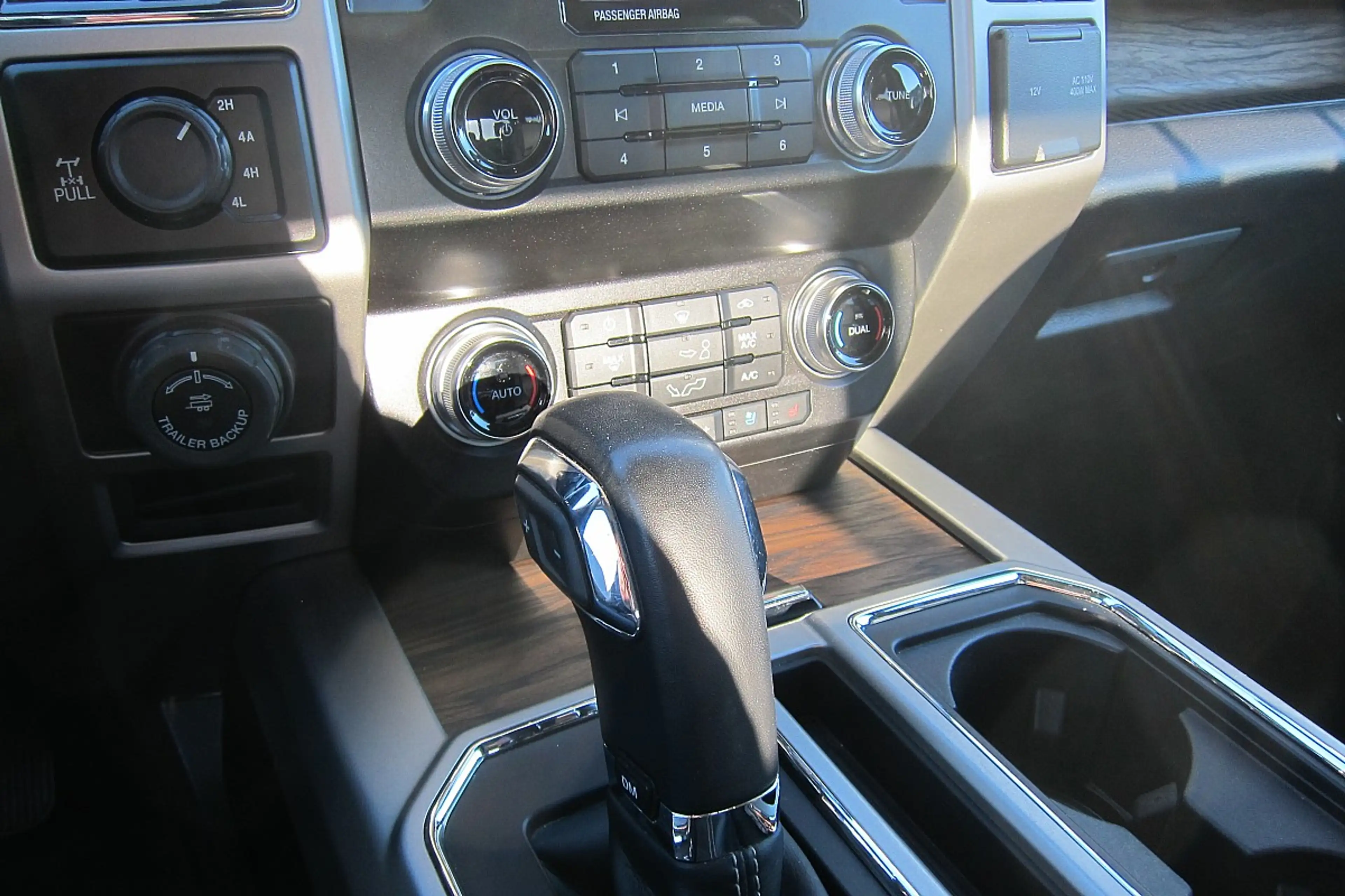 Ford F 150 F-150 Lariat Black VORSTEUER — photo 9