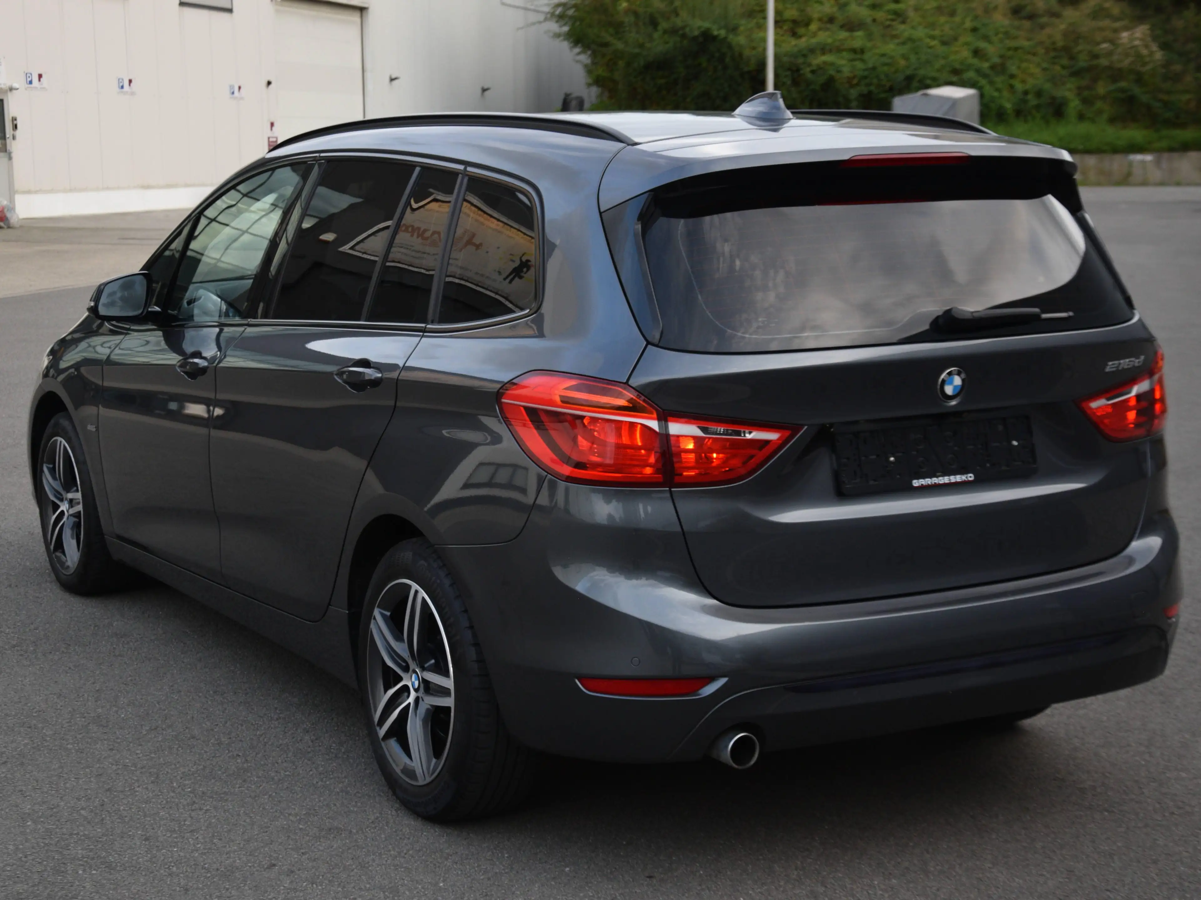 BMW 216 Gran Tourer 216 dA 7pl. — photo 2