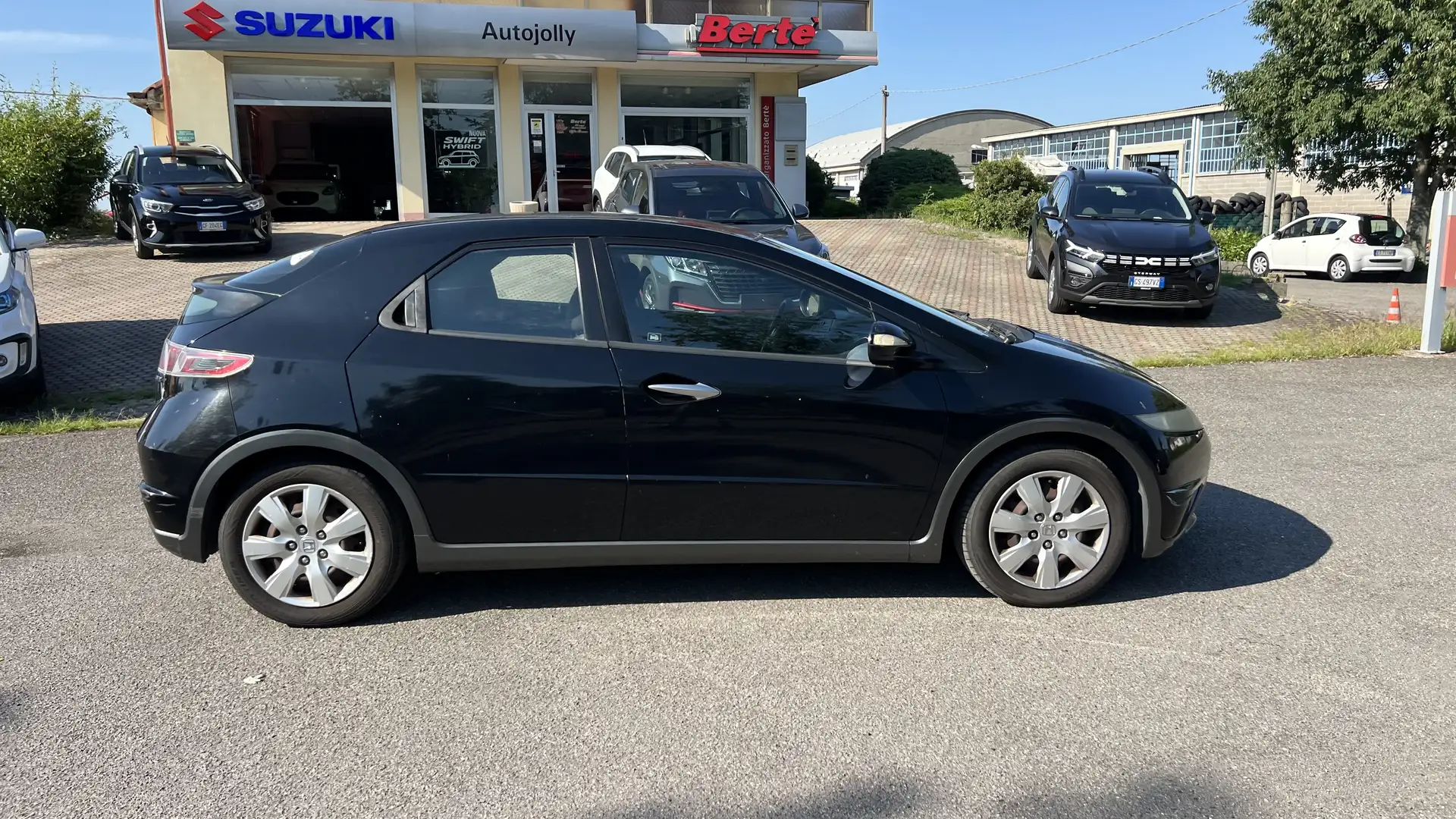 Honda Civic 5p 1.4 i-vtec Elegance - 1