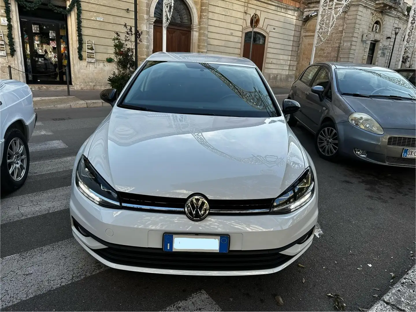 Volkswagen Golf 5p 1.6 tdi Executive 115cv - 1