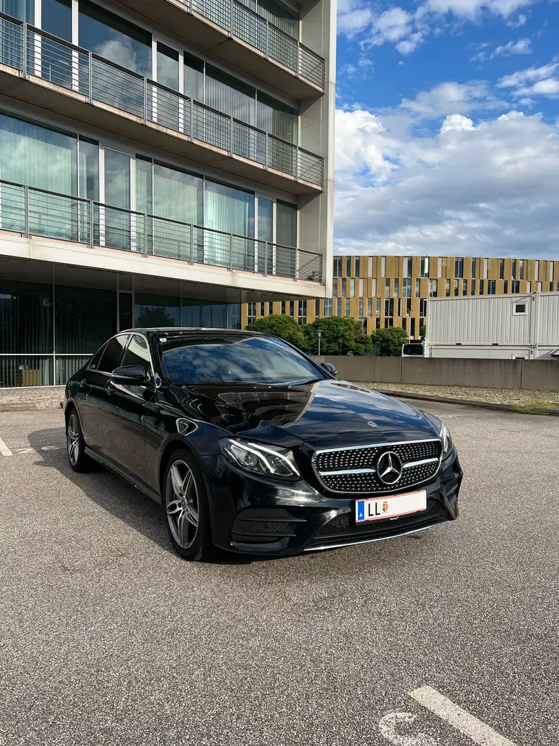 Mercedes-Benz E 350 E350e PHEV AMG-Line Schwarz - 2