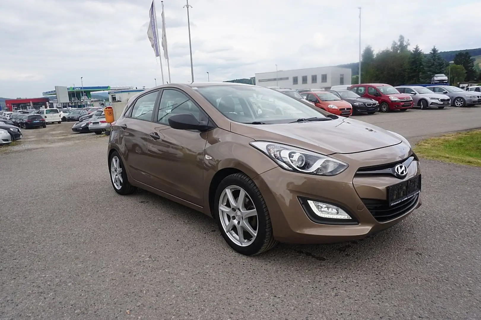 Hyundai i30 1,4 CVVT Europe Plus Orange - 2