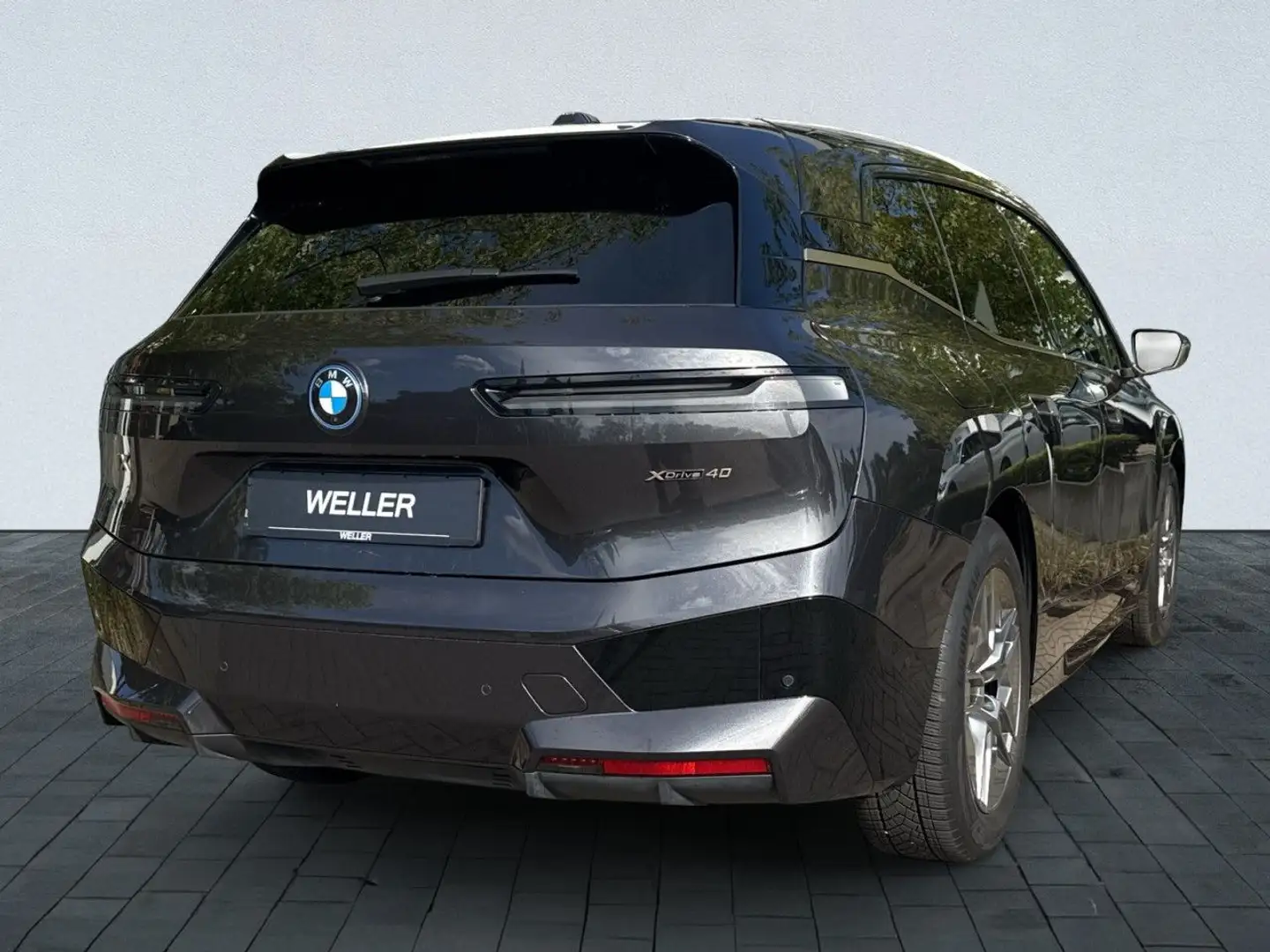BMW iX xDr. 40 Sportpaket Massage H/K 360° AHK 21" Gri - 2
