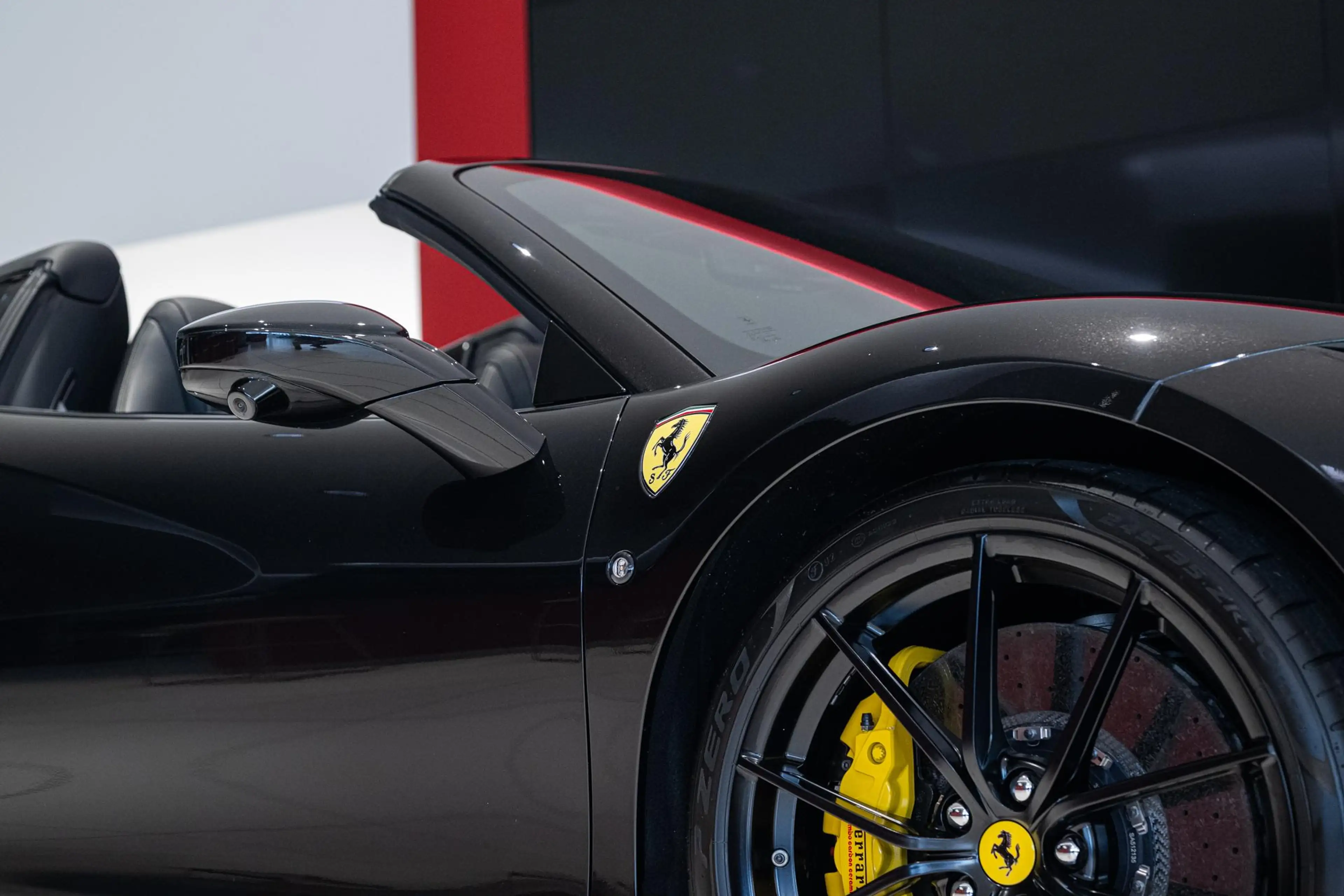 Ferrari F8 Spider - Kroymans Ferrari — photo 6