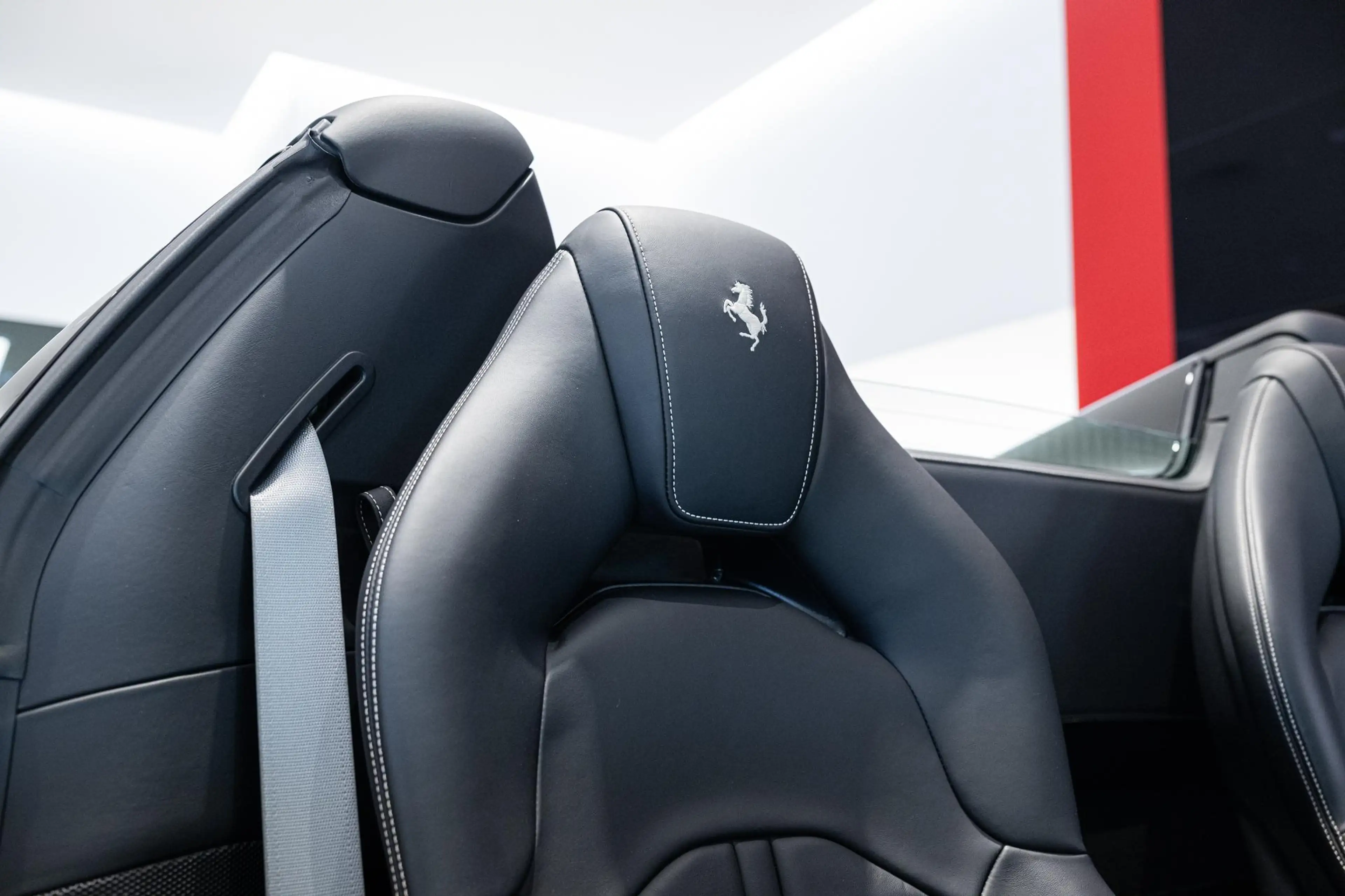 Ferrari F8 Spider - Kroymans Ferrari — photo 10