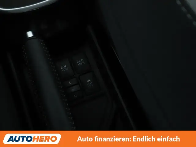 Toyota Yaris view 25
