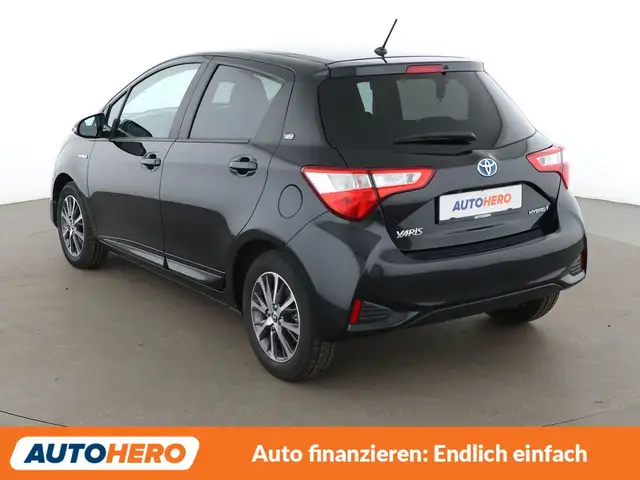 Toyota Yaris view 4