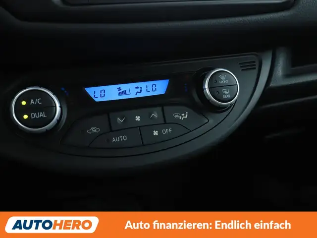Toyota Yaris view 22