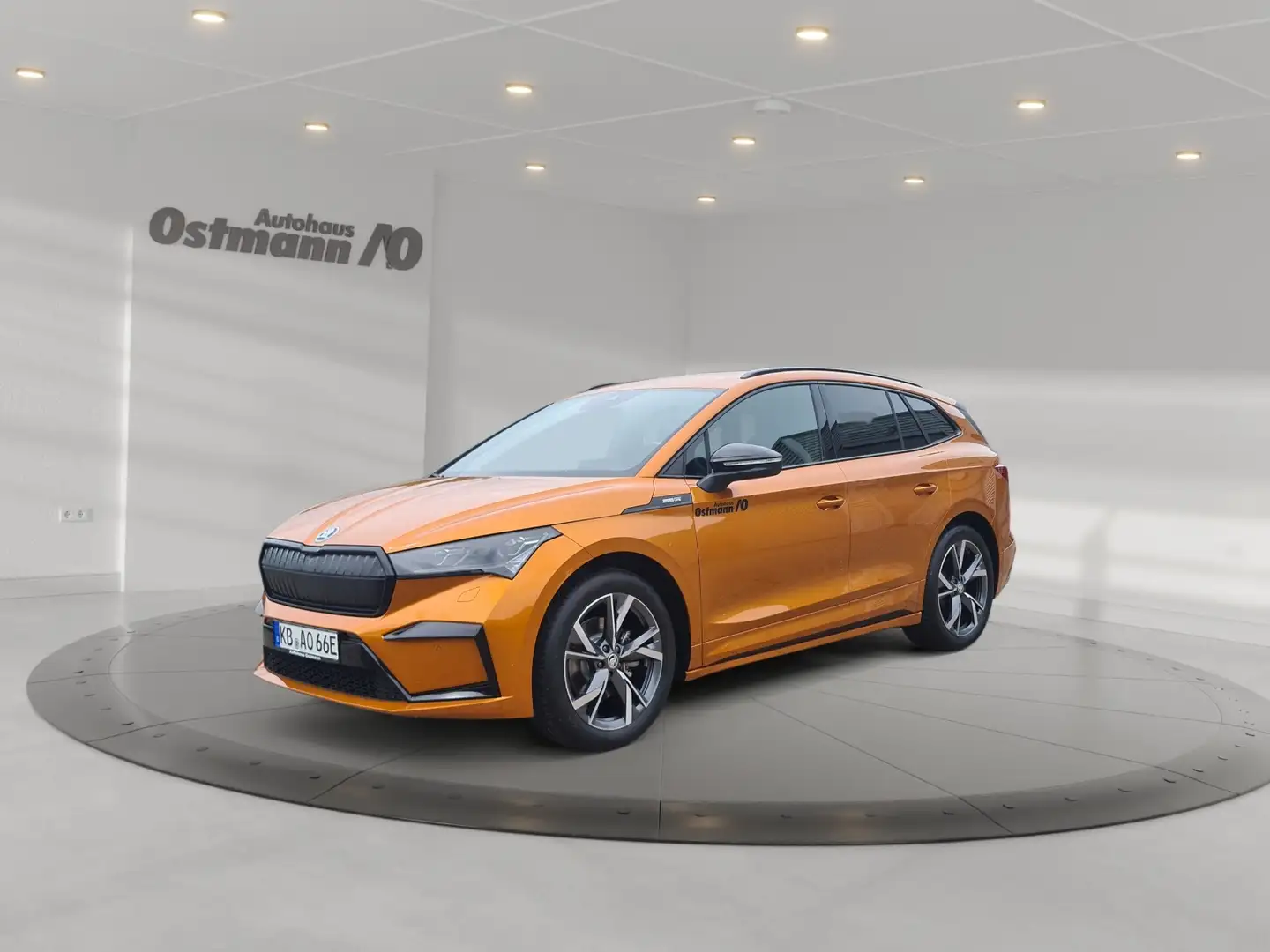 Skoda Enyaq 60 Sportline AHK LED NAV Oranžová - 1