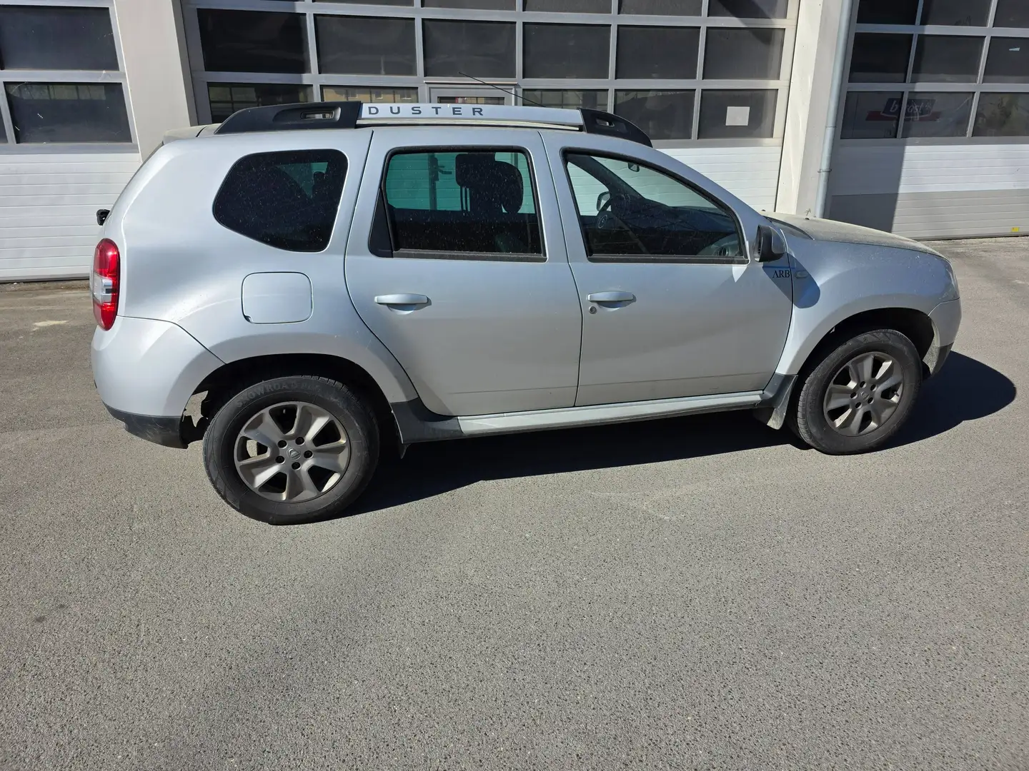 Dacia Duster Duster Urban Explorer dCi 110 S Grau - 2