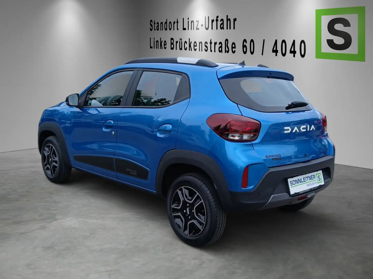Dacia Spring Spring Essential Blau - 2