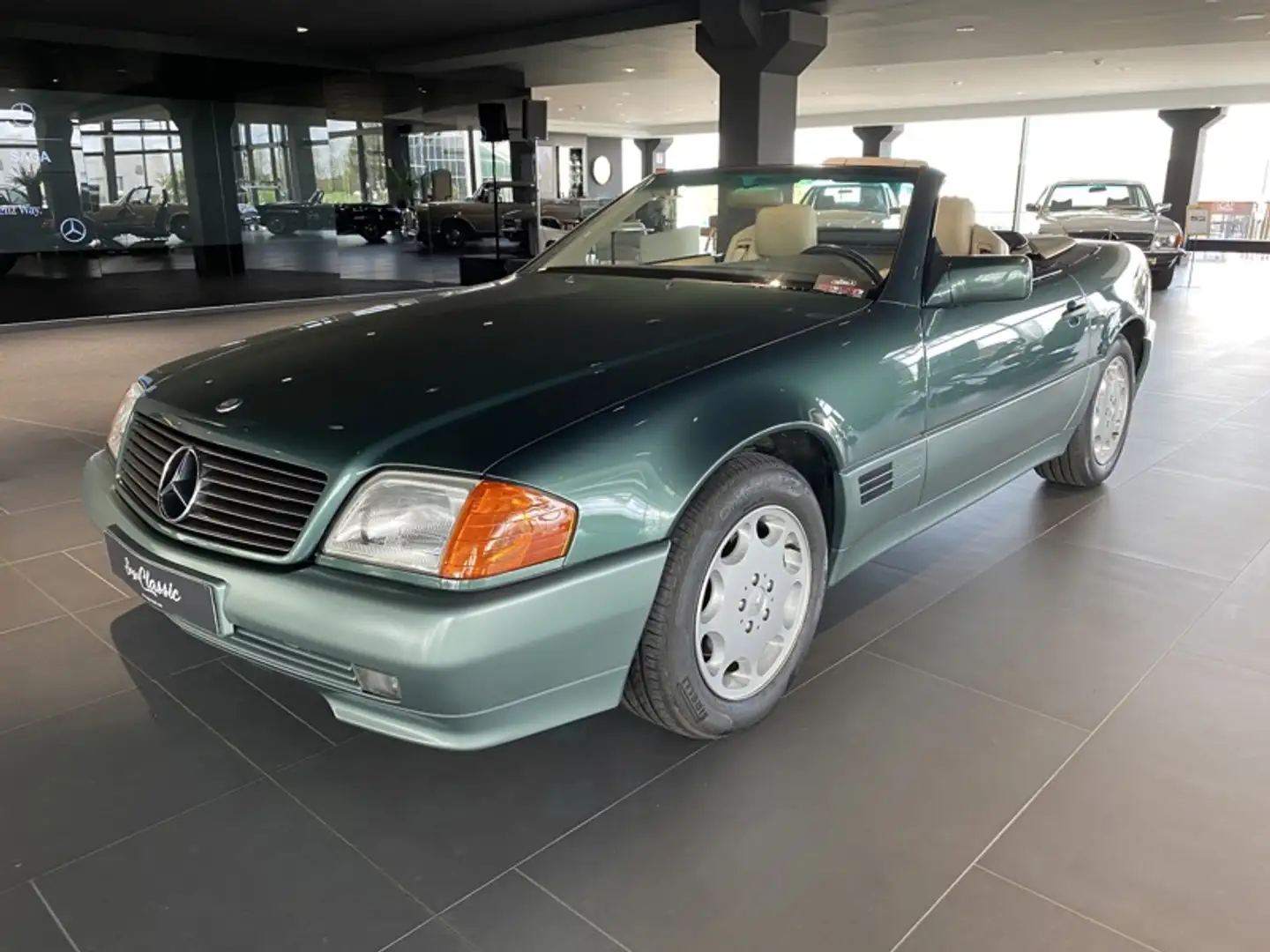 Mercedes-Benz SL 280 Groen - 1