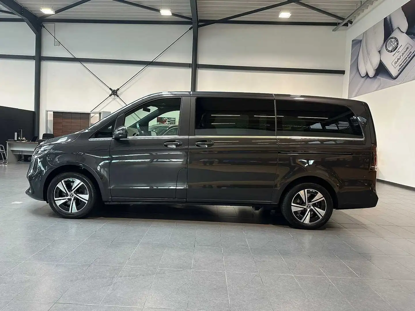 Mercedes-Benz V 250 d AVANTGARDE L2 Grau - 2