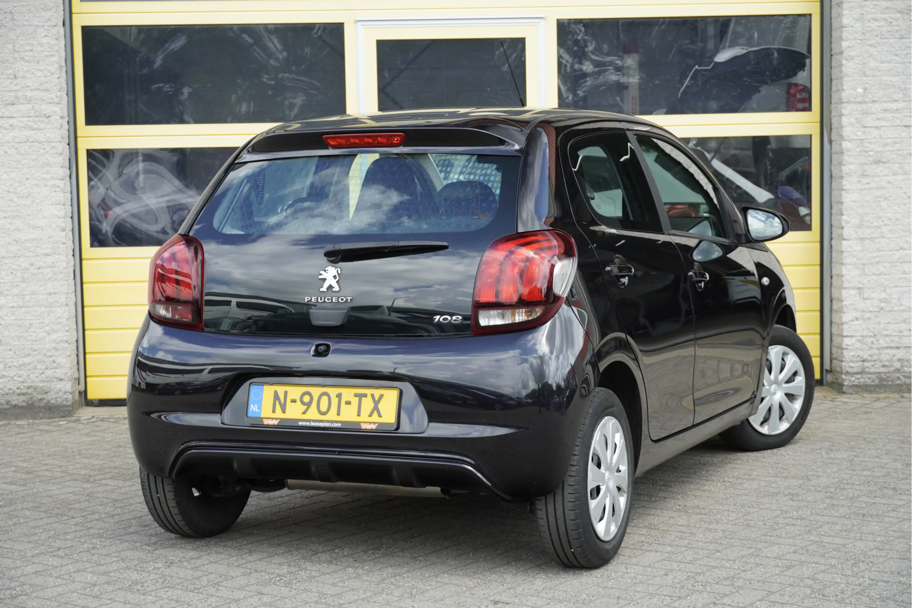 Peugeot 108 1.0 e-VTi 5drs Active BJ2022 Led dagrijverlichting — photo 6