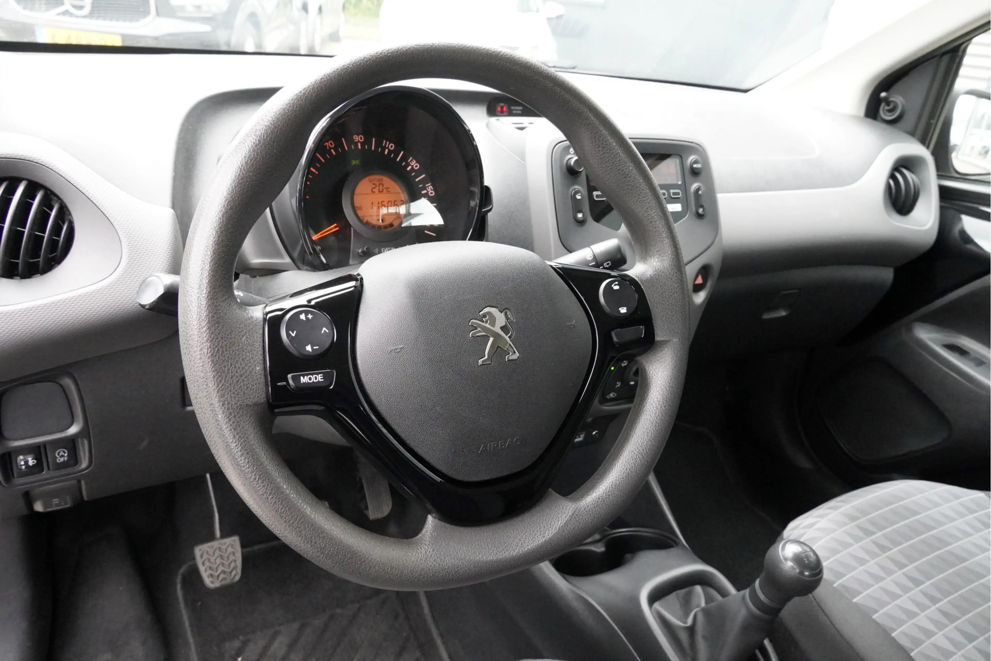 Peugeot 108 1.0 e-VTi 5drs Active BJ2022 Led dagrijverlichting — photo 7