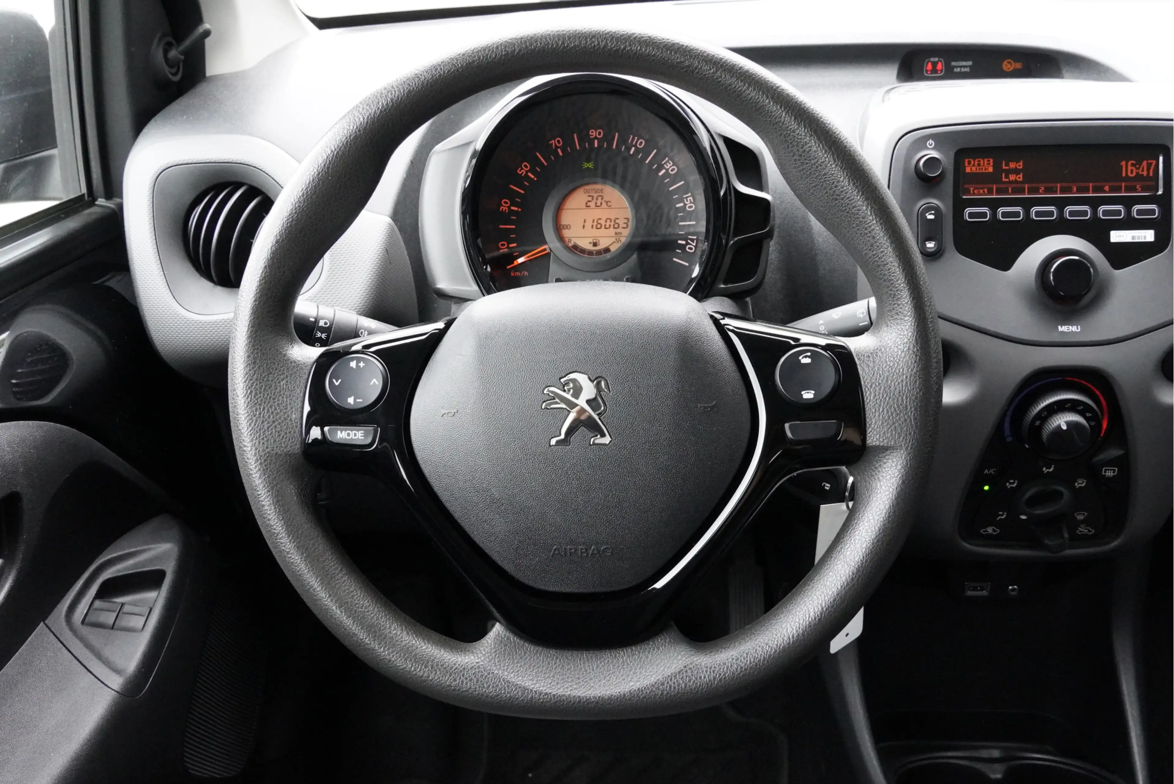 Peugeot 108 1.0 e-VTi 5drs Active BJ2022 Led dagrijverlichting — photo 15
