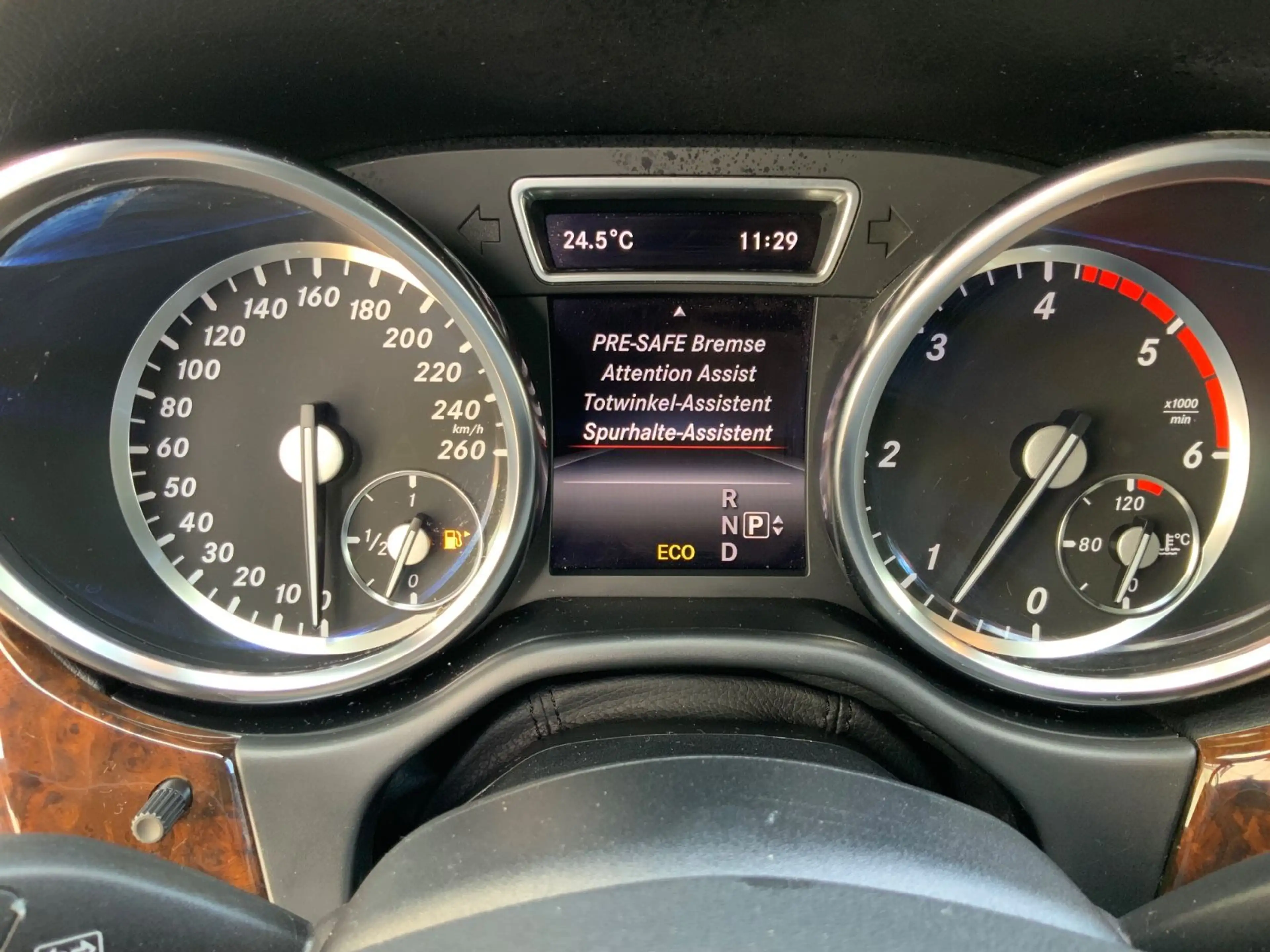 Mercedes-Benz ML 350 CDI BlueTec 4Matic Leder/DisT/AHK/Xen/Kam — photo 24
