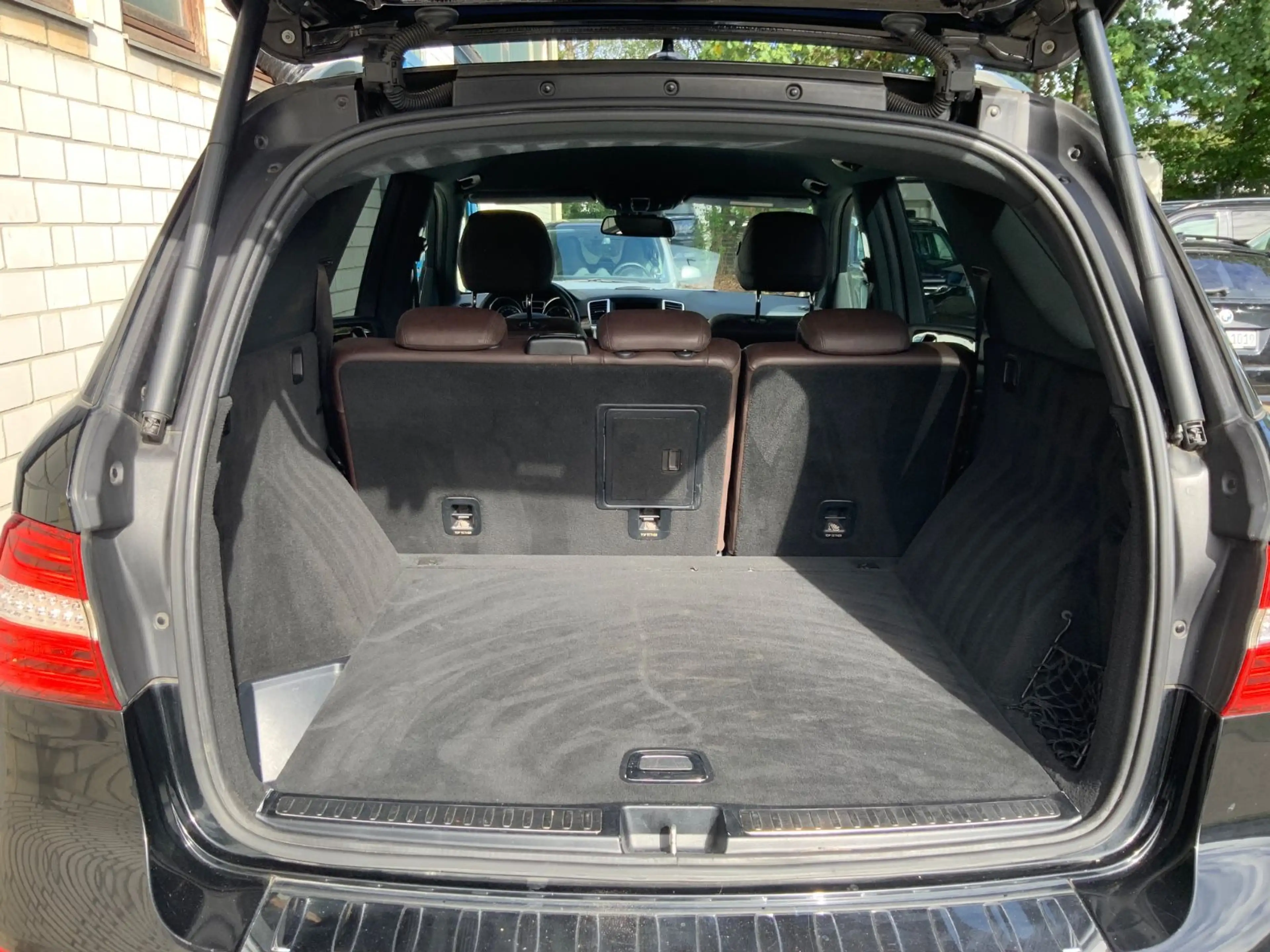 Mercedes-Benz ML 350 CDI BlueTec 4Matic Leder/DisT/AHK/Xen/Kam — photo 12