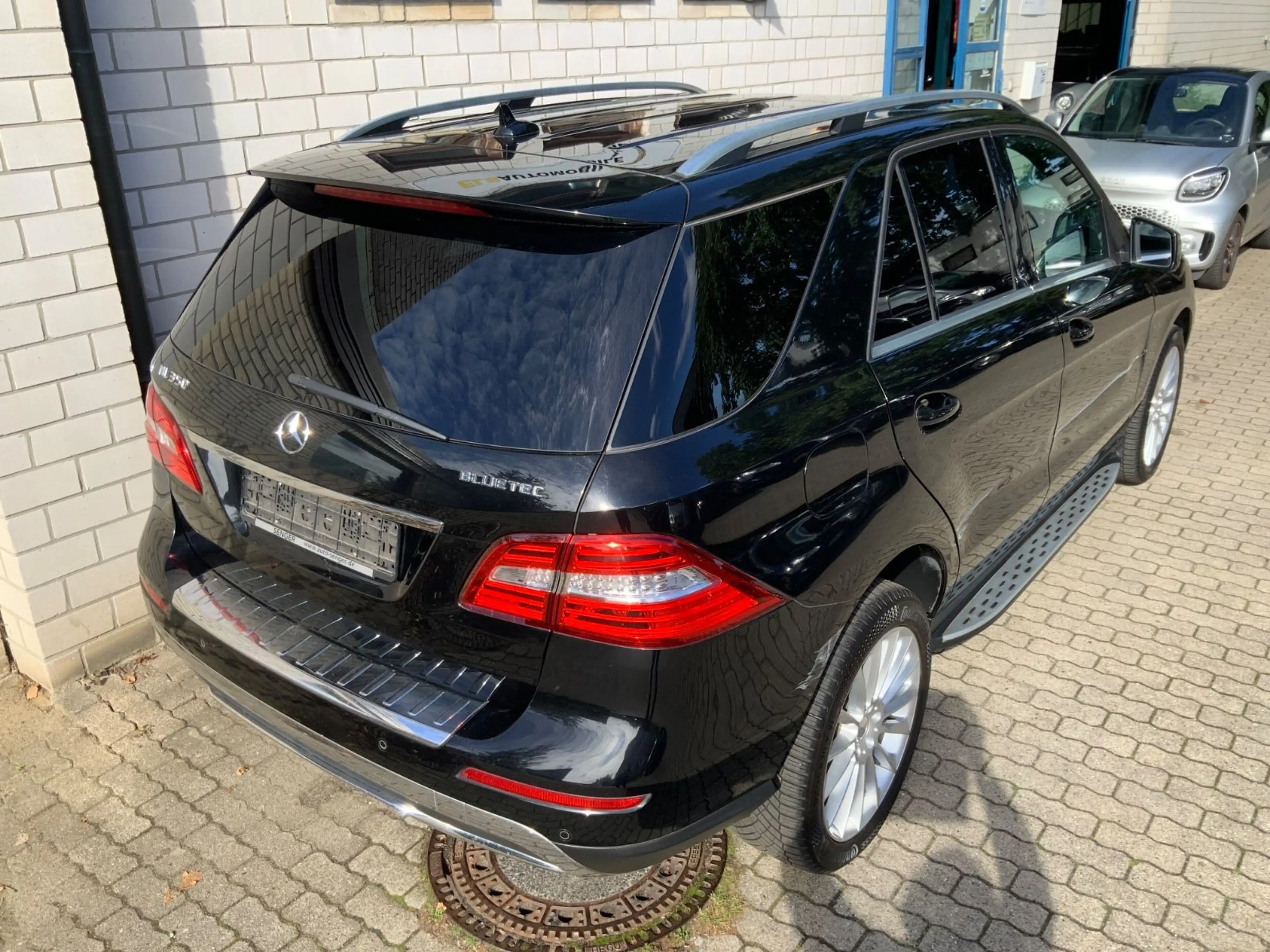 Mercedes-Benz ML 350 CDI BlueTec 4Matic Leder/DisT/AHK/Xen/Kam — photo 37