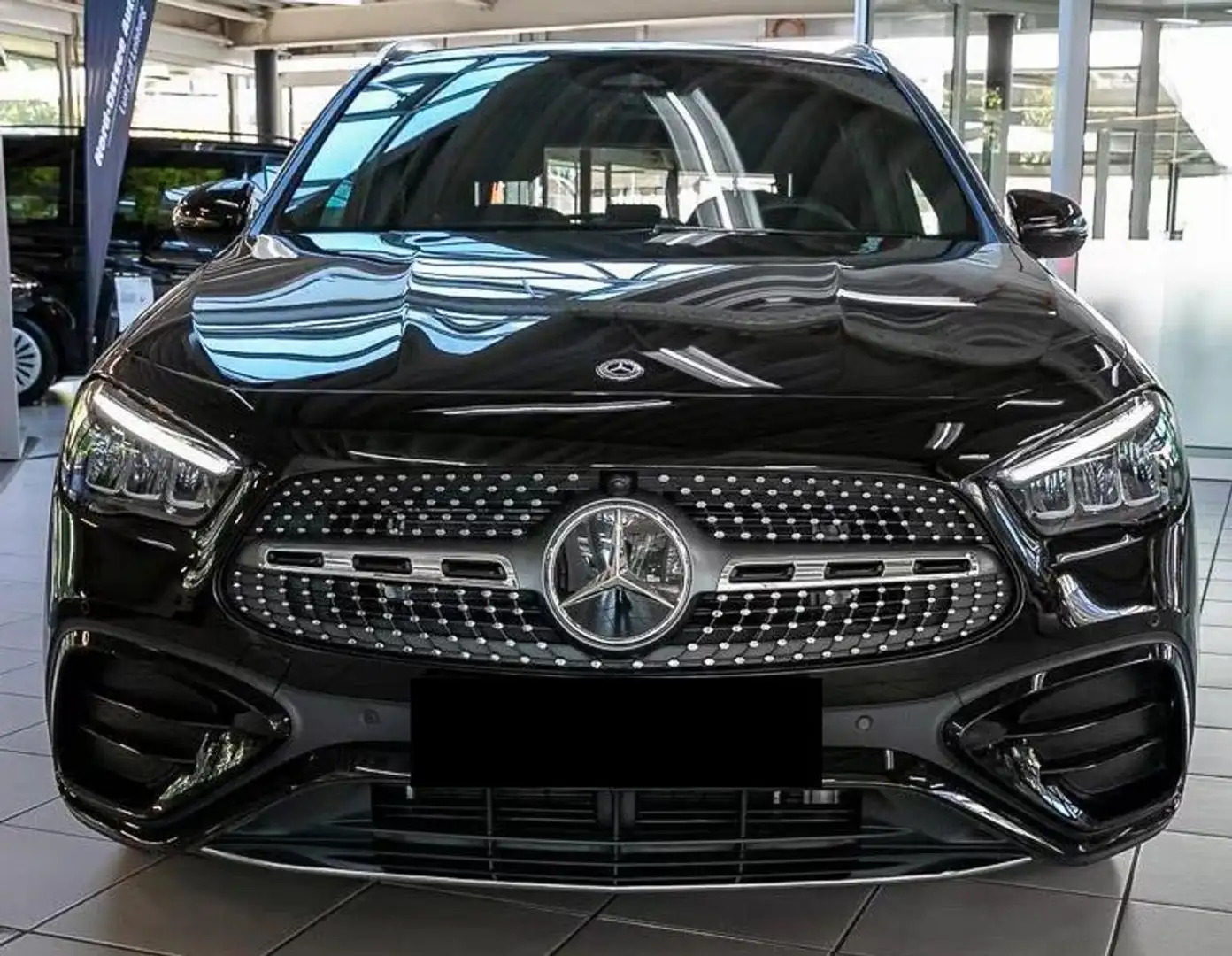 Mercedes-Benz GLA 200 d PREMIUM AMG NAVI CAMERA LED KEYLESS LUCI AMB Nero - 2