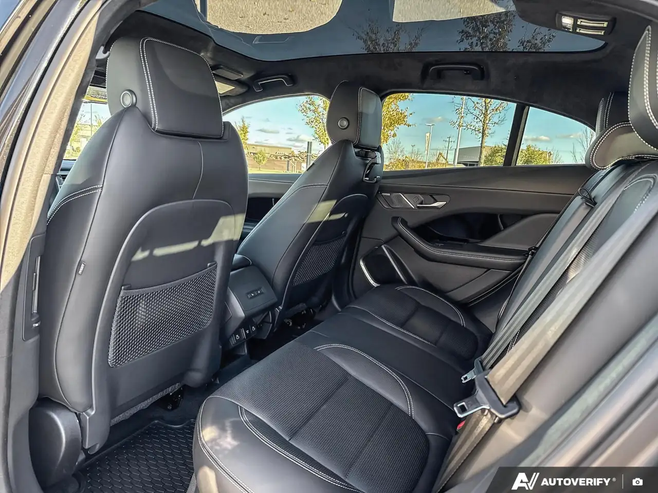 Jaguar I-Pace снимка Jaguar I-Pace