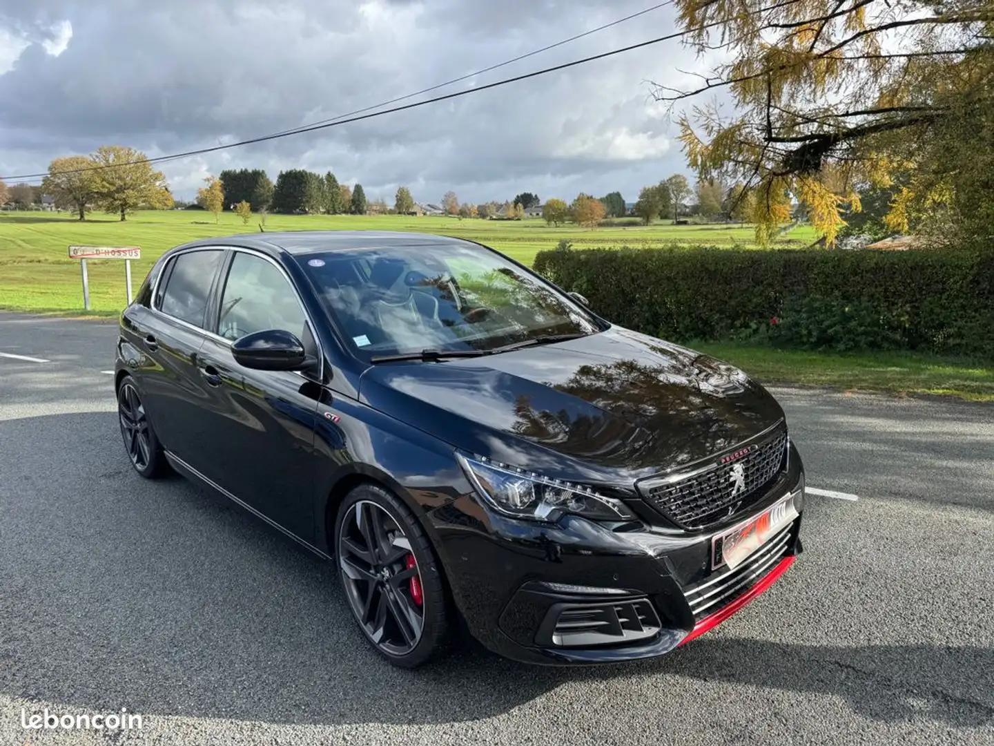 Peugeot 308 gti etat parfait vehicule francais 26 mkm garantie 12 mois toit pano denon side security camera sieges chauffants Noir - 1