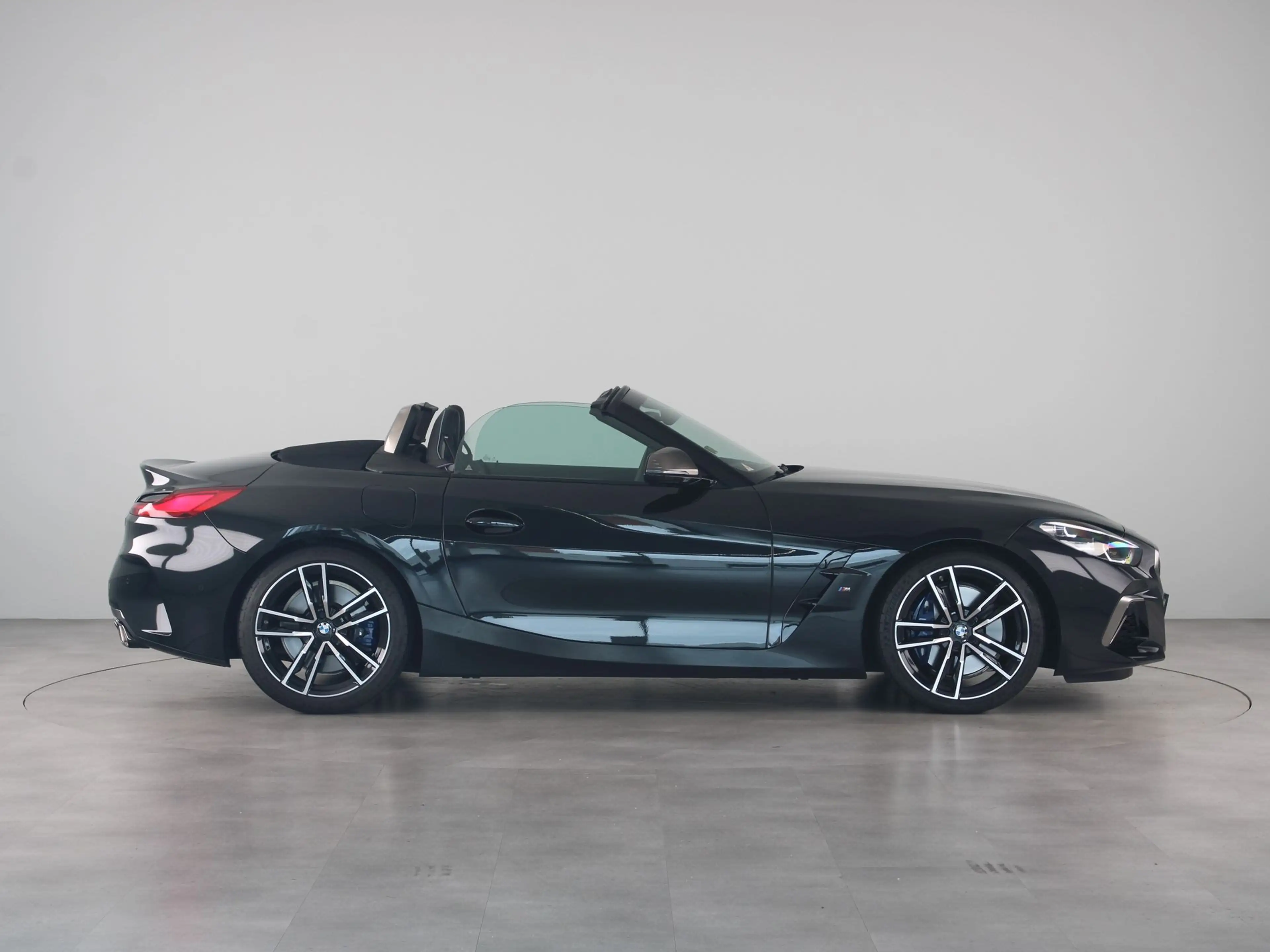 BMW Z4 M40i Roadster High Executive Edition — photo 8