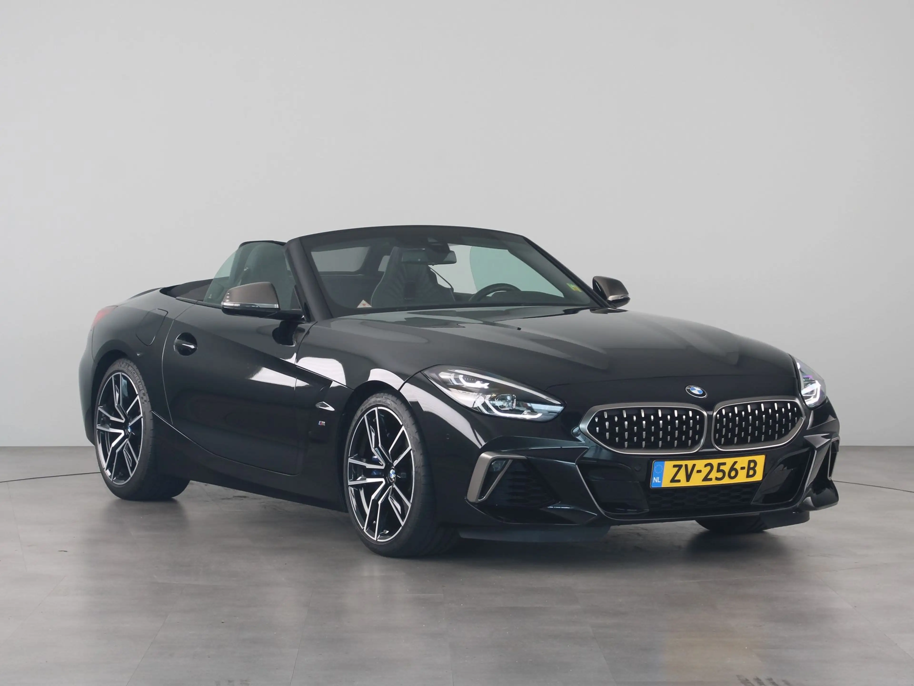 BMW Z4 M40i Roadster High Executive Edition — photo 6