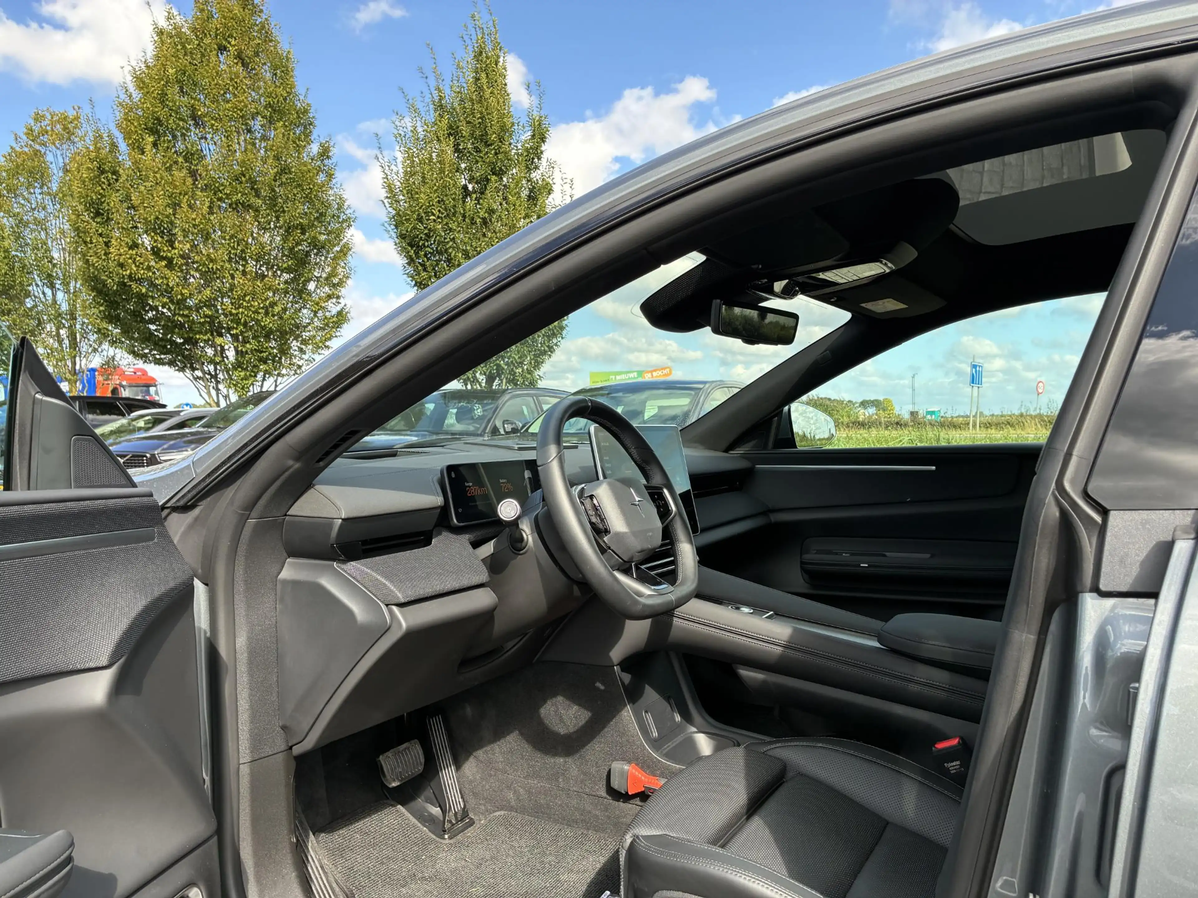 Polestar 4 Long Range Dual motor Performance Plus 100 kWh Per — photo 10