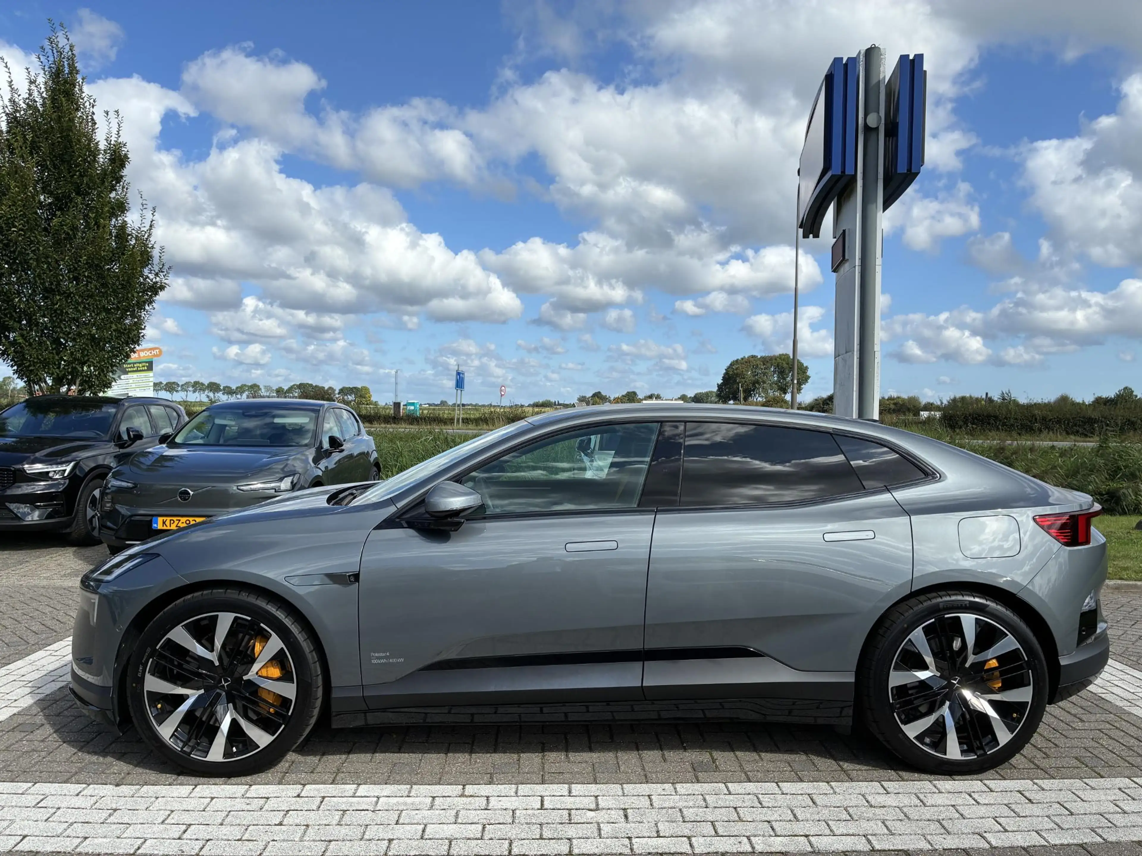 Polestar 4 Long Range Dual motor Performance Plus 100 kWh Per — photo 3
