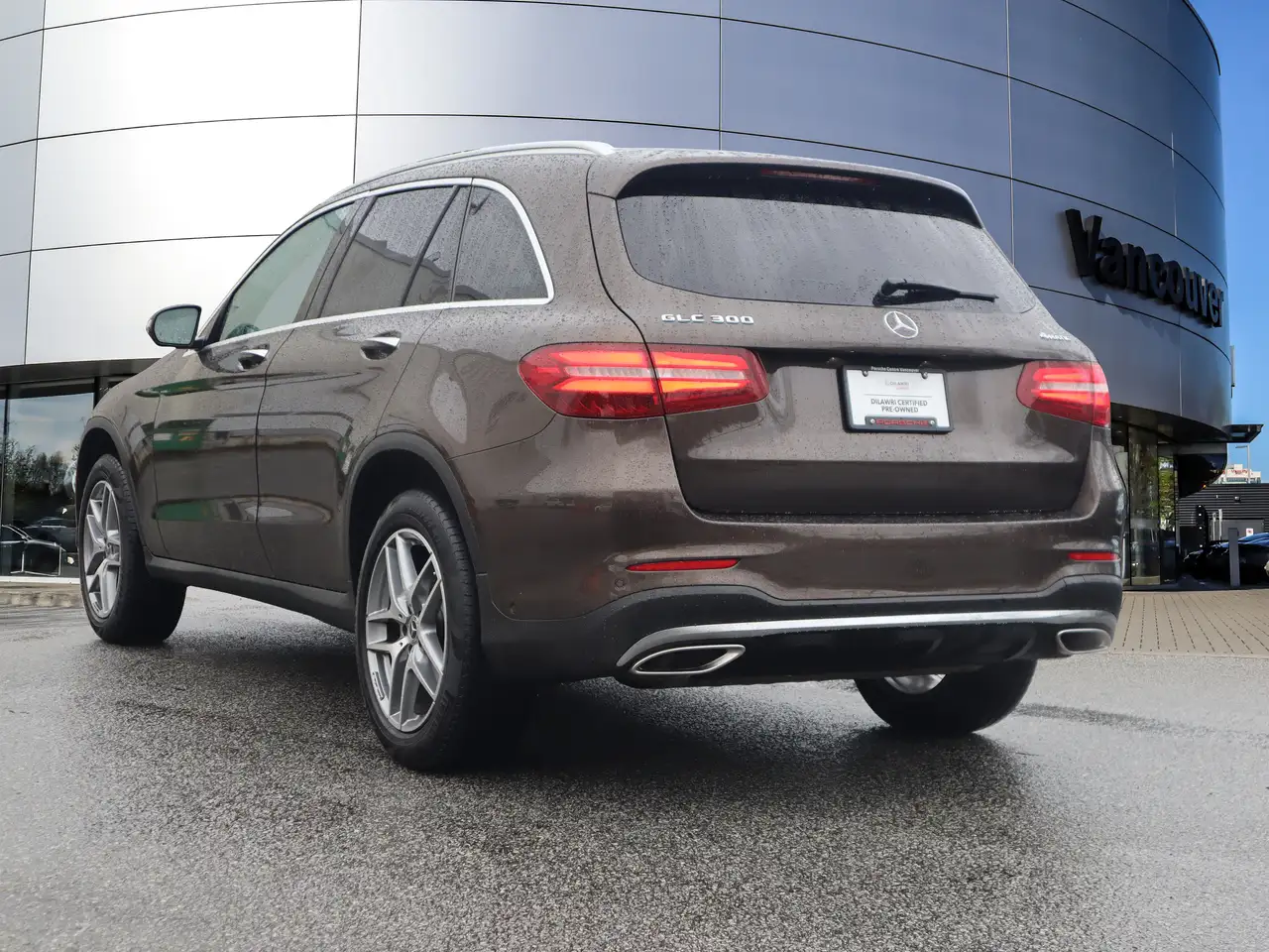 Mercedes-Benz GLC снимка Mercedes-Benz GLC