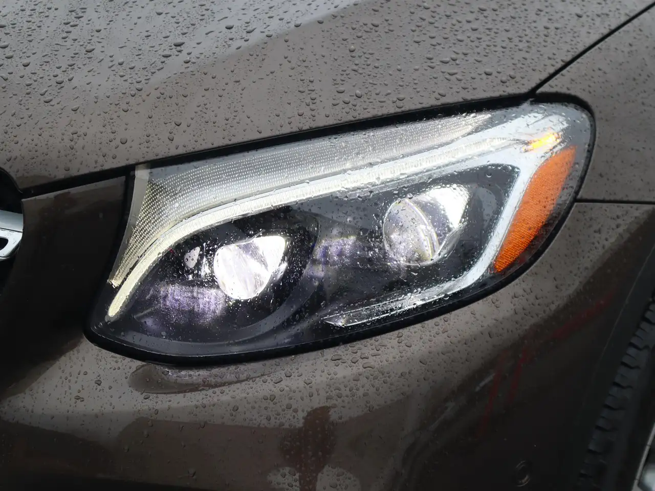 Mercedes-Benz GLC снимка Mercedes-Benz GLC