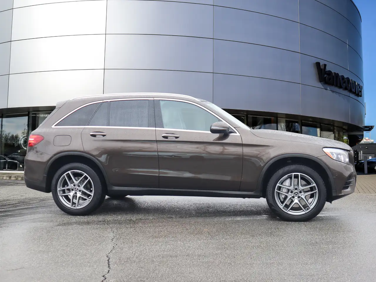 Mercedes-Benz GLC снимка Mercedes-Benz GLC