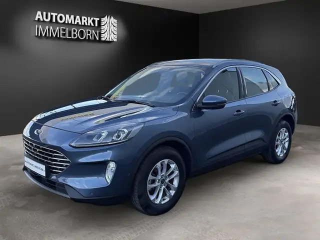 Ford Kuga view 4