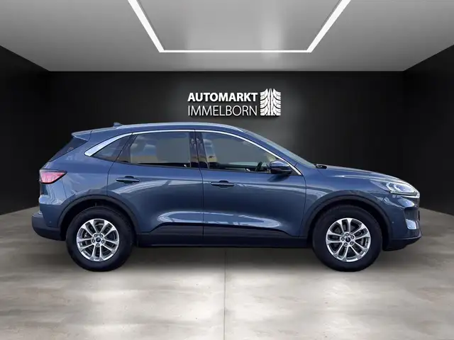 Ford Kuga view 5
