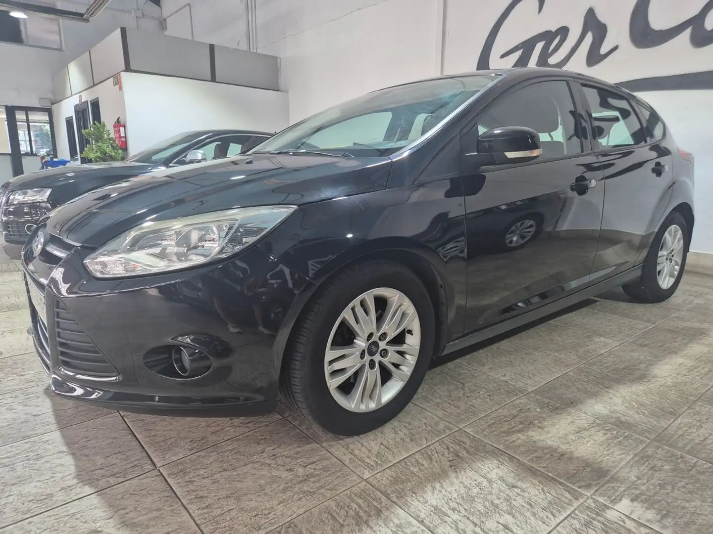 Ford Focus 1.6TDCi Trend 115 Negro - 2