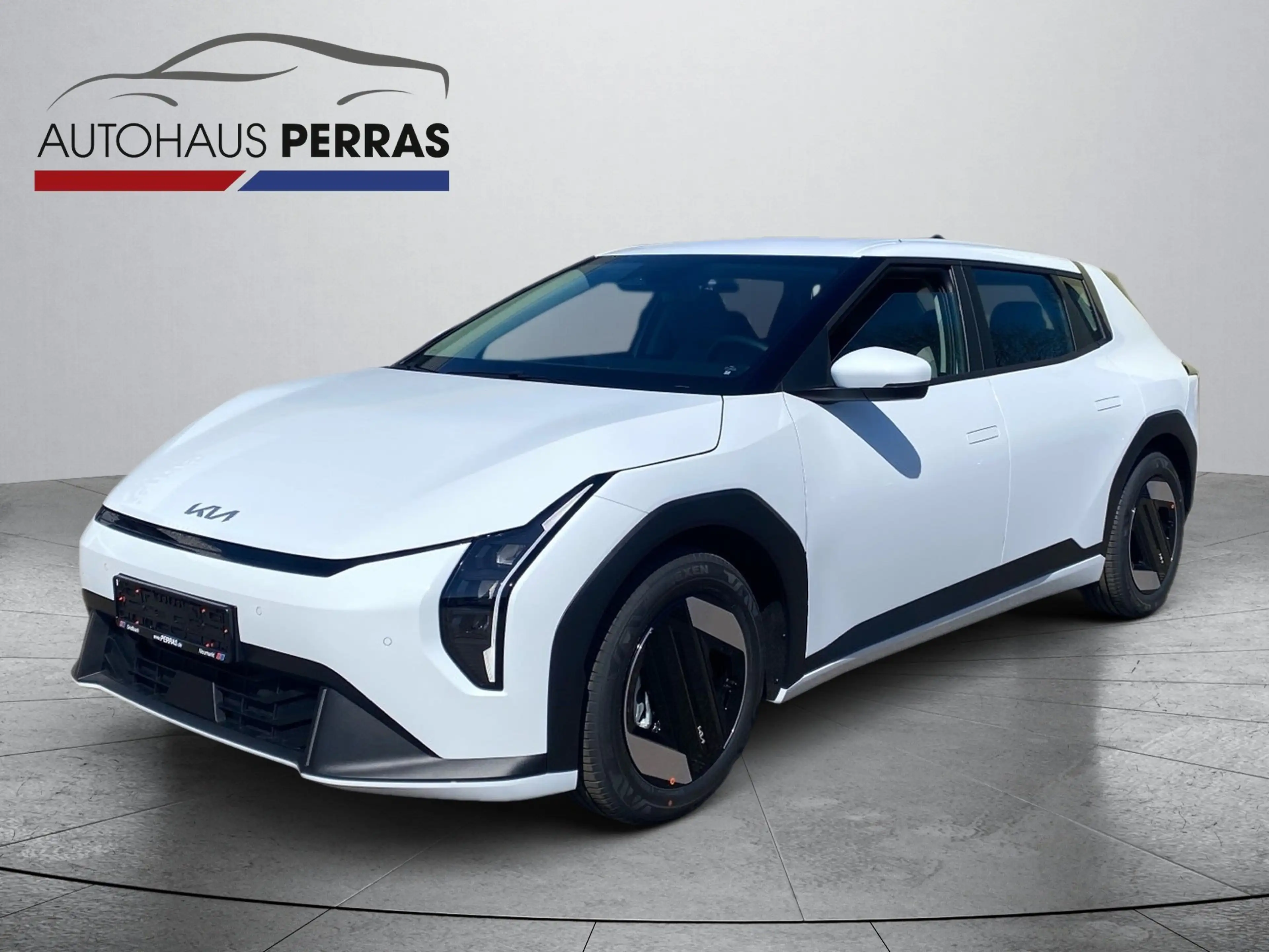 Kia EV4 81 FWD AIR WP ACC+Winterp.+LM+PDC+AUT+SpurH — photo 3