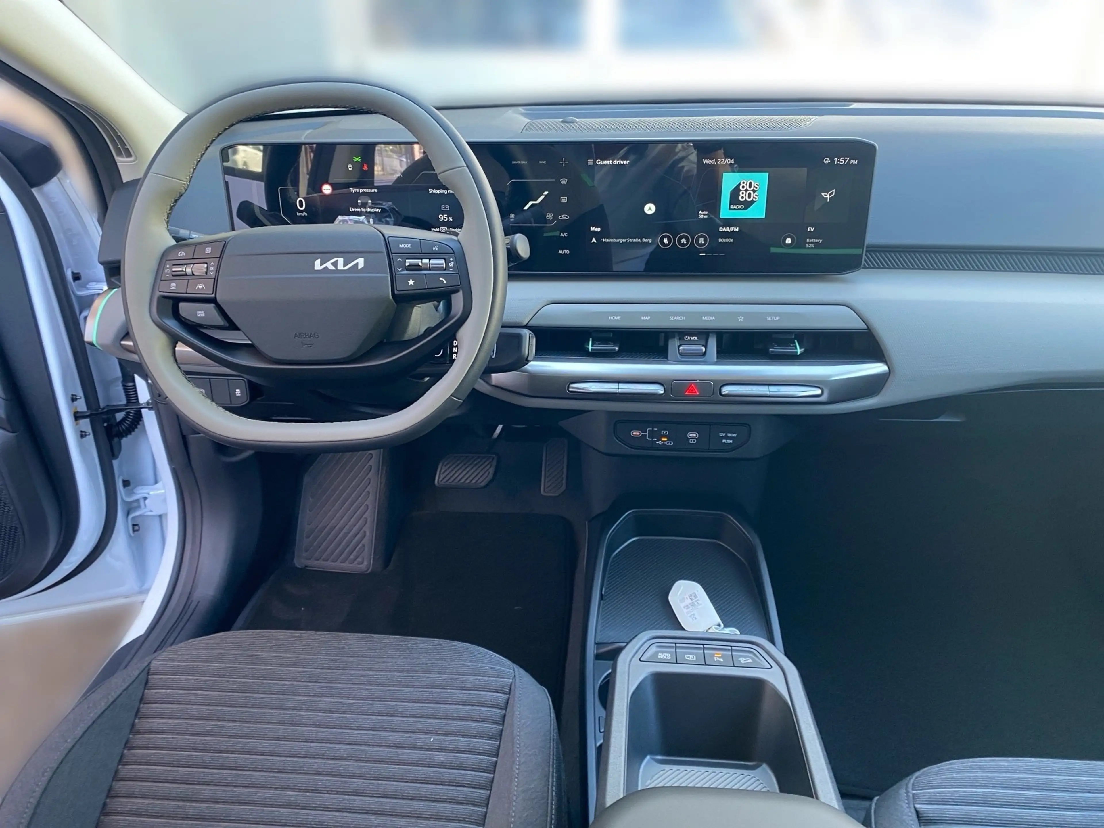 Kia EV4 81 FWD AIR WP ACC+Winterp.+LM+PDC+AUT+SpurH — photo 10