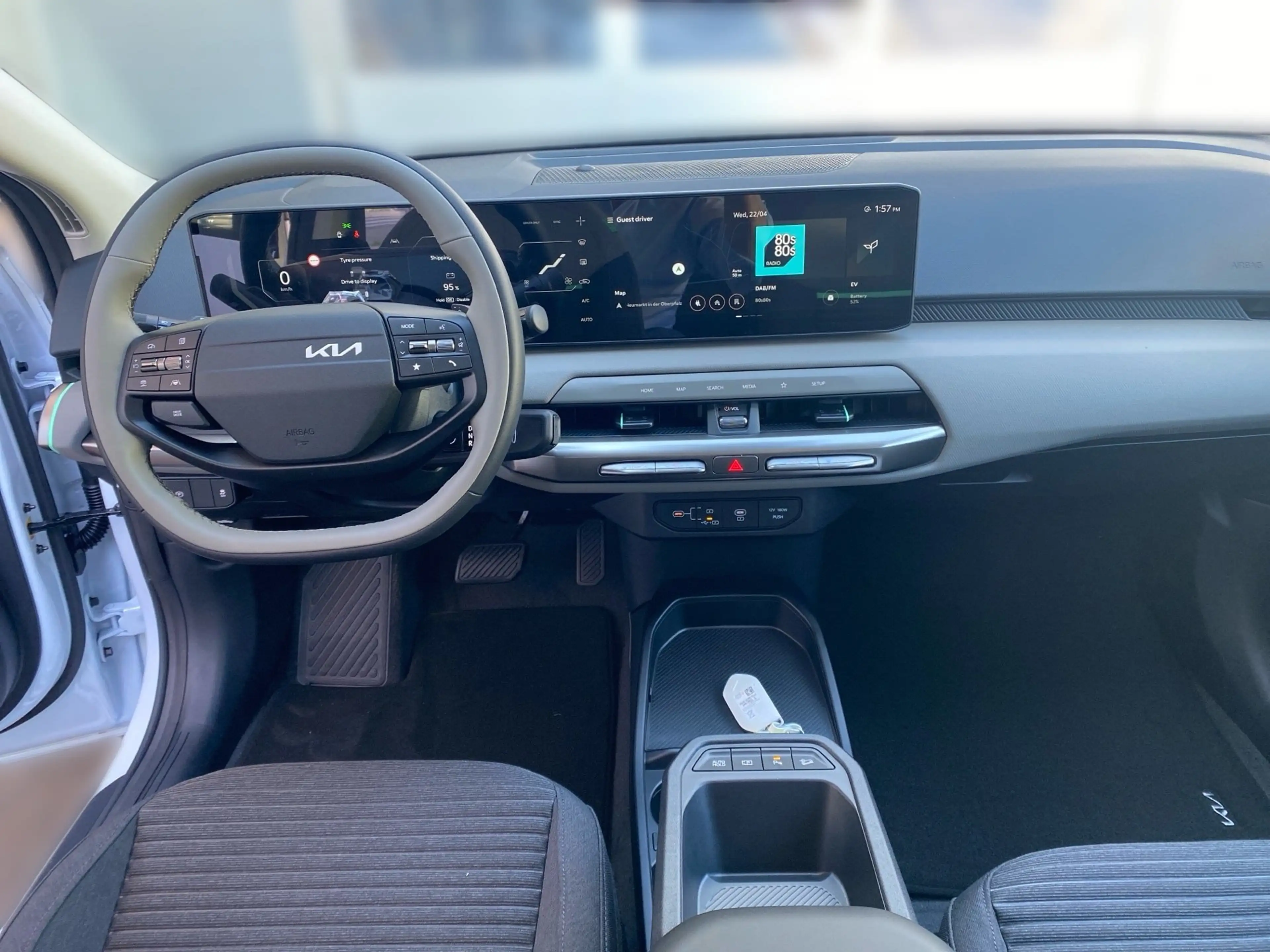 Kia EV4 81 FWD AIR WP ACC+Winterp.+LM+PDC+AUT+SpurH — photo 12